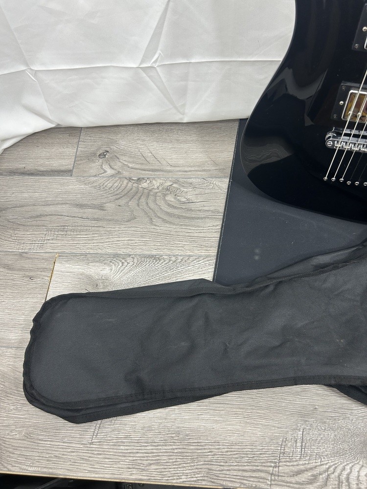 Schecter Diamond Series Omen-6 Electric Guitar W gig bag