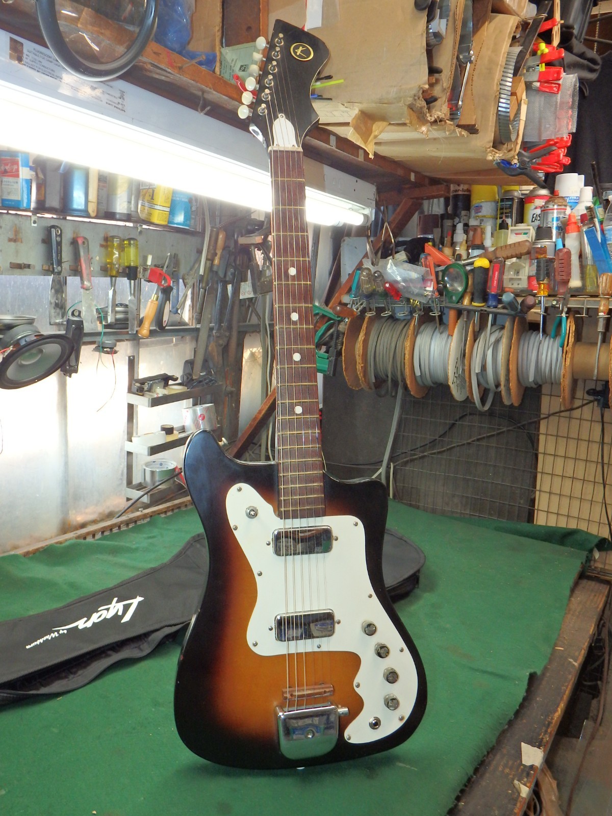 Kay 1960s Vanguard II RARE Chicago Electric Guitar!