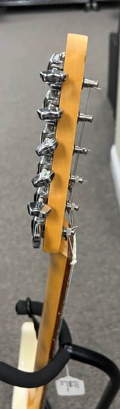 Peavey Raptor 1 Electric Guitar Ivory (T10007.MB)