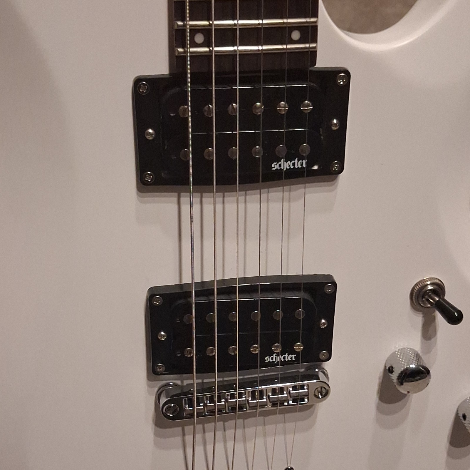 Schecter Diamond Series C-6 Deluxe White Solid Body 6-String Right-Handed