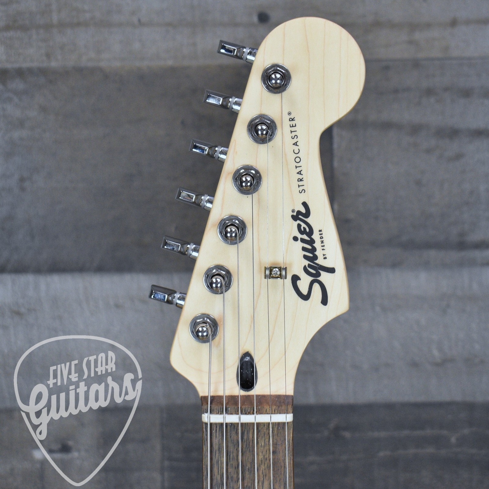 Squier Sonic Stratocaster – Sienna Sunburst