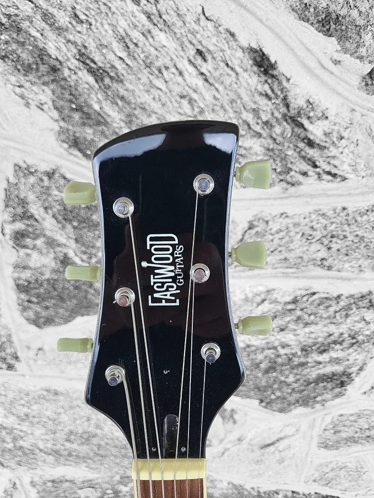Eastwood Sidejack Std Baritone Electric Guitar