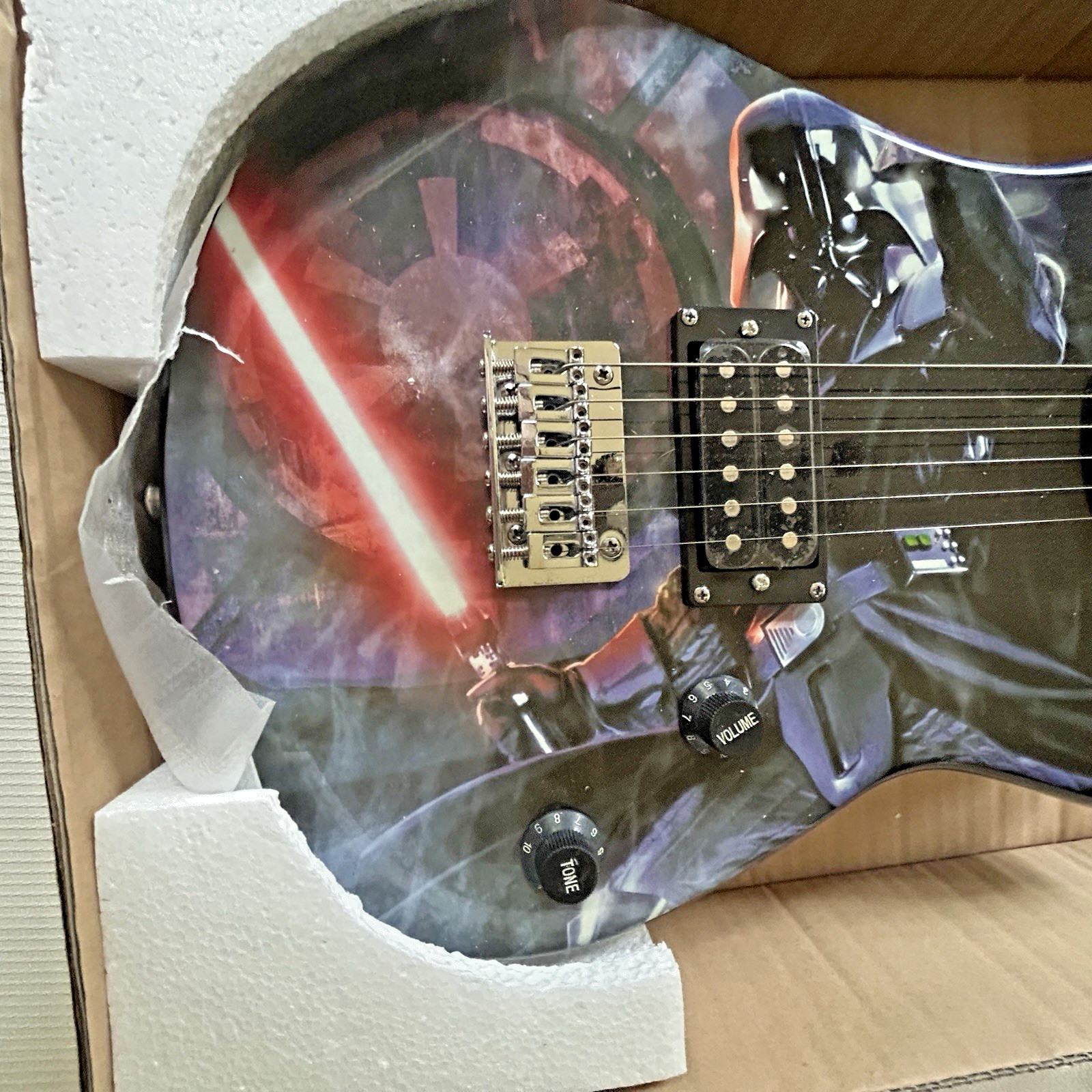 SUPER RARE LE NIB Peavey STAR WARS Rockmaster ELECTRIC GUITAR FULL SIZE NOT 3/4!