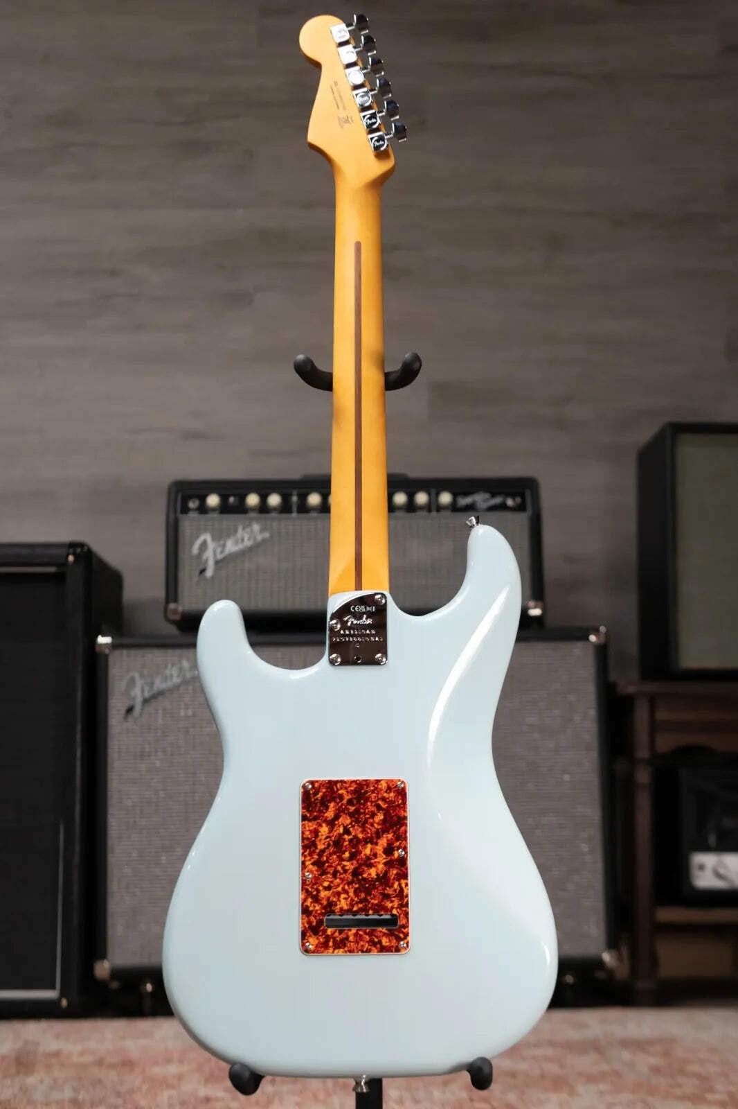 Fender American Professional II Stratocaster Thinline – Transparent Daphne Blue