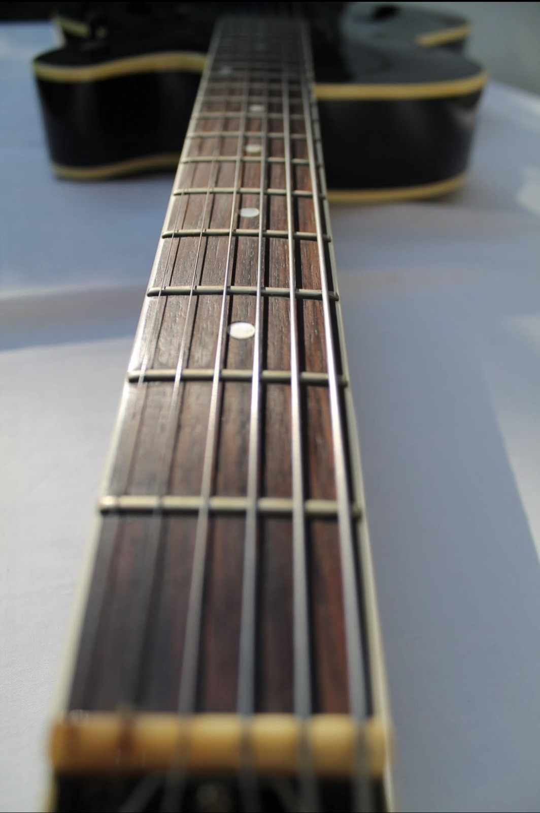 Fender D’Aquisto Standard Master Series – Jazz Hollow Body Electric Guitar