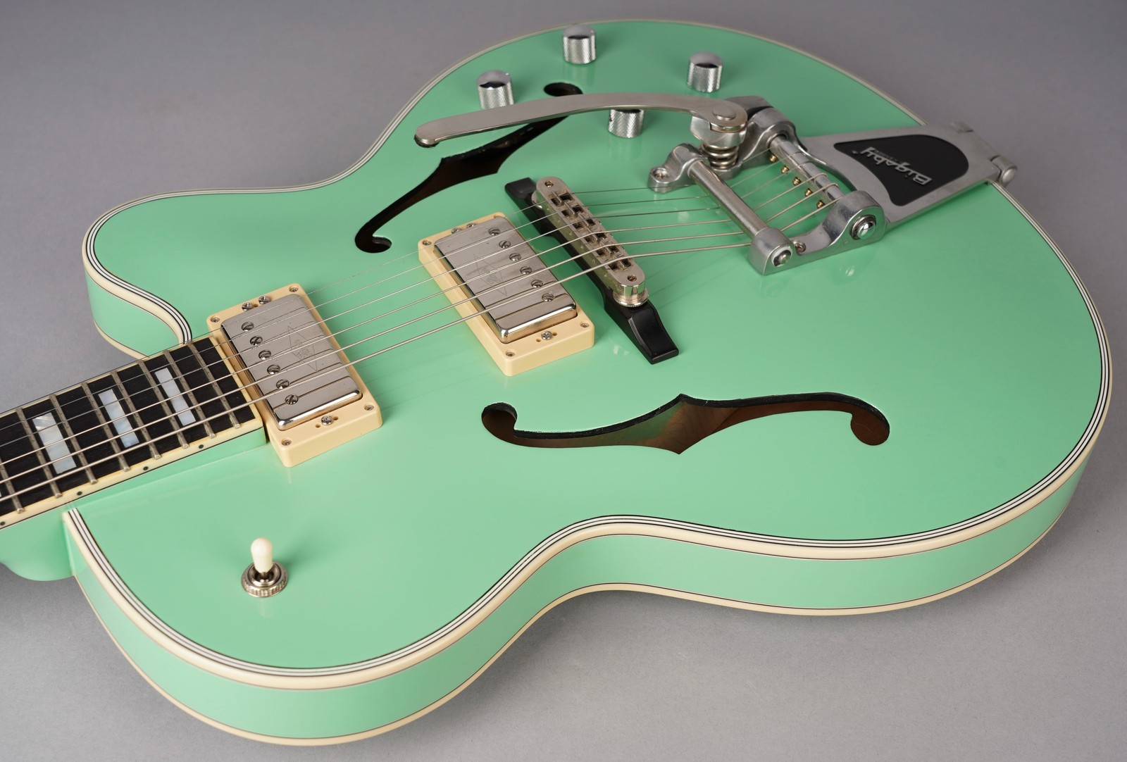 Hofner Thin President E2 – 2009 – Germany – Surf Green w/OHSC