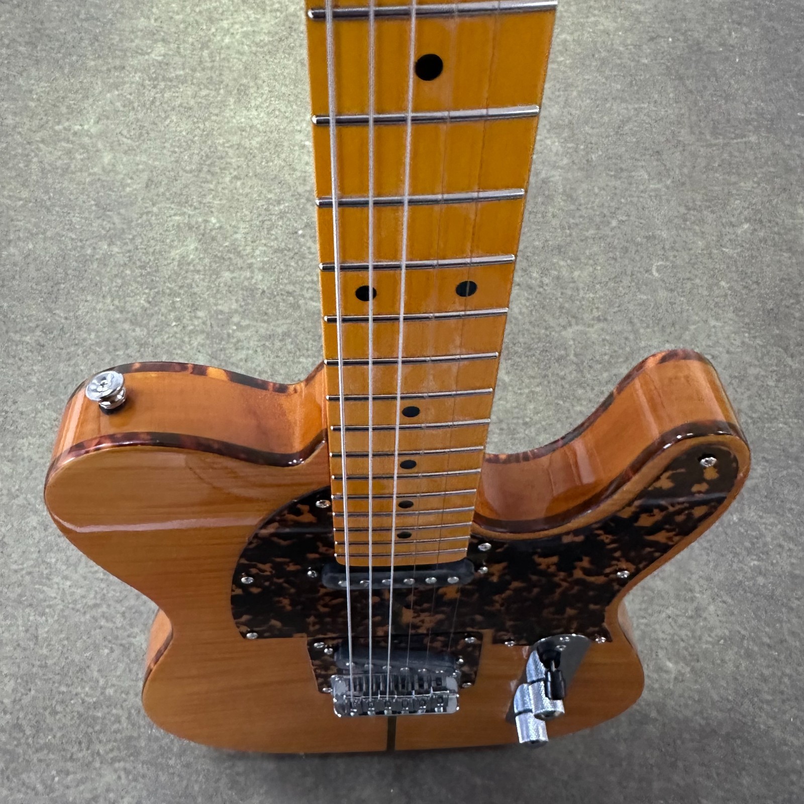 Anderson Mad Cat Amber Electric Guitar Fixed Bridge Maple Fingerboard