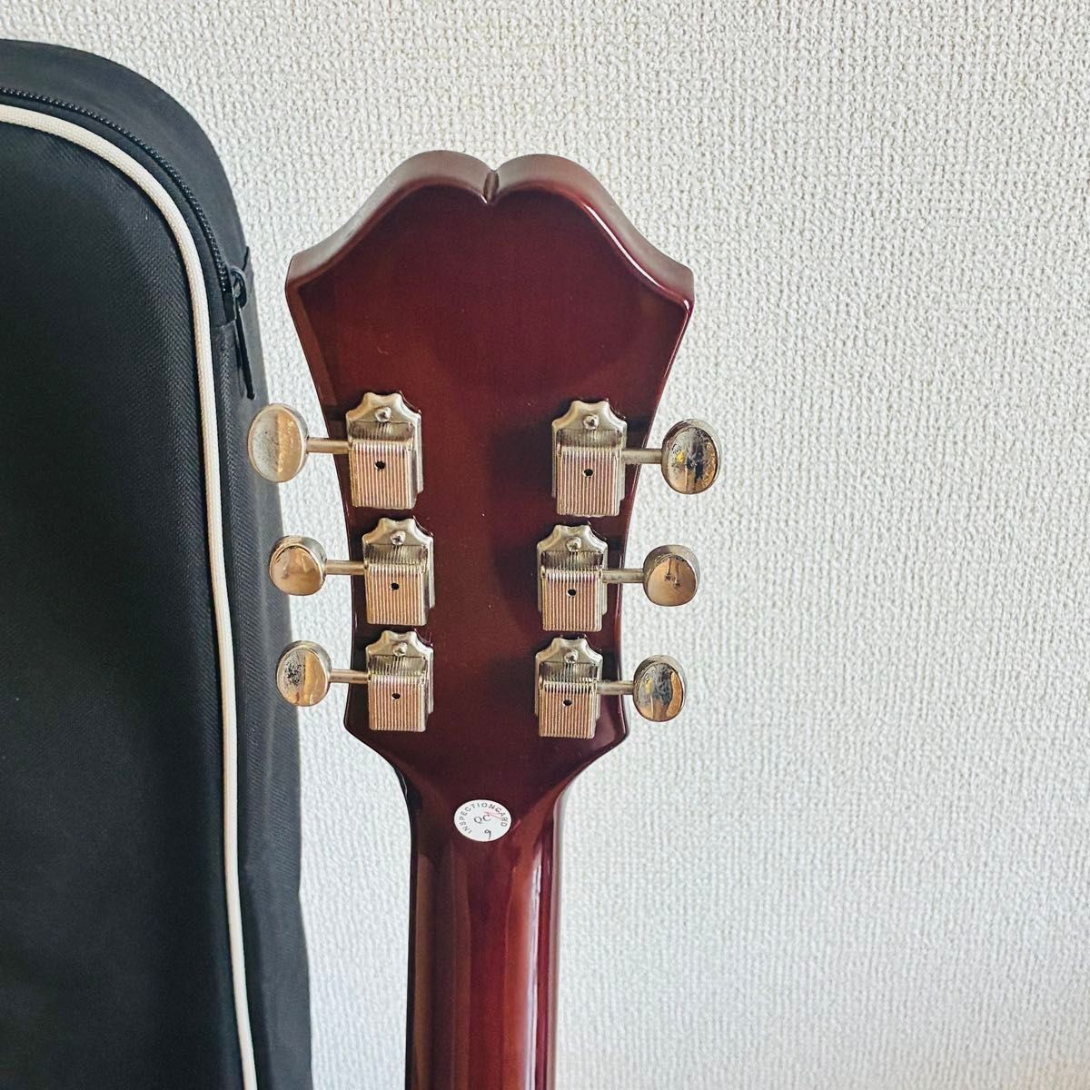 EPIPHONE Riviera Royal Tan Semi-Hollow Electric Guitar Sunburst