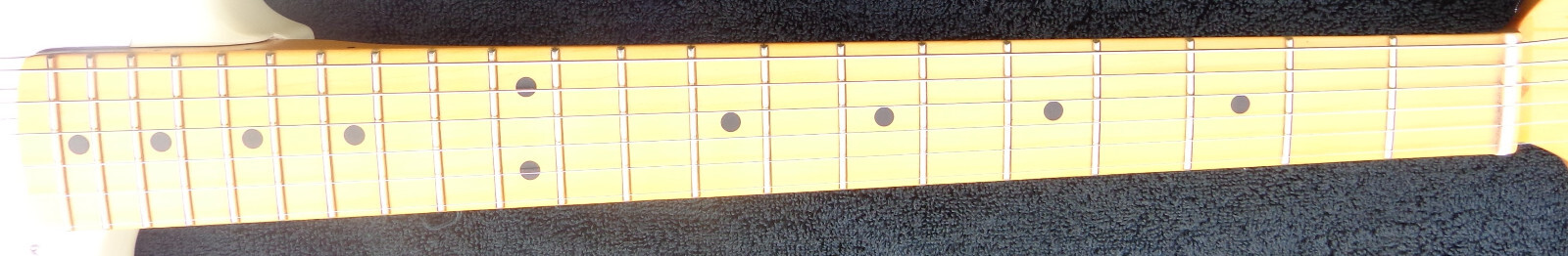 Fender Nile Rodgers Hitmaker Stratocaster Maple Fingerboard Guitar Olympic White