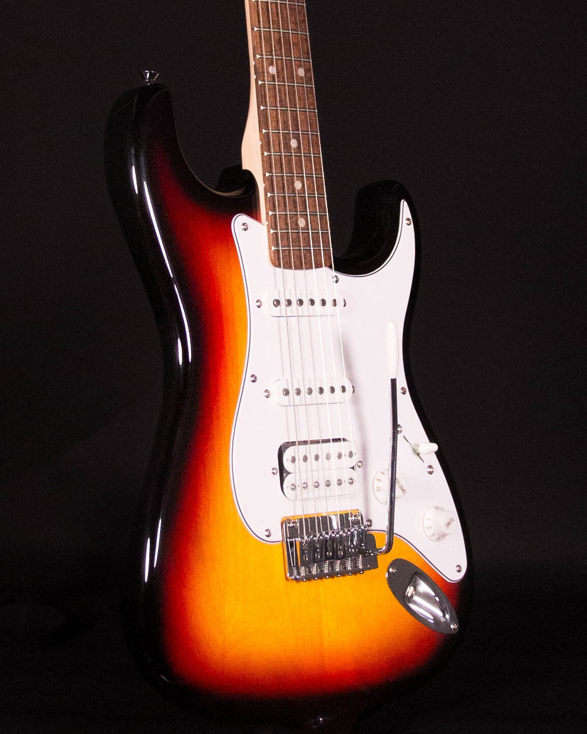 Squier Affinity Stratocaster Junior HSS, Laurel FB, 3-Color Sunburst