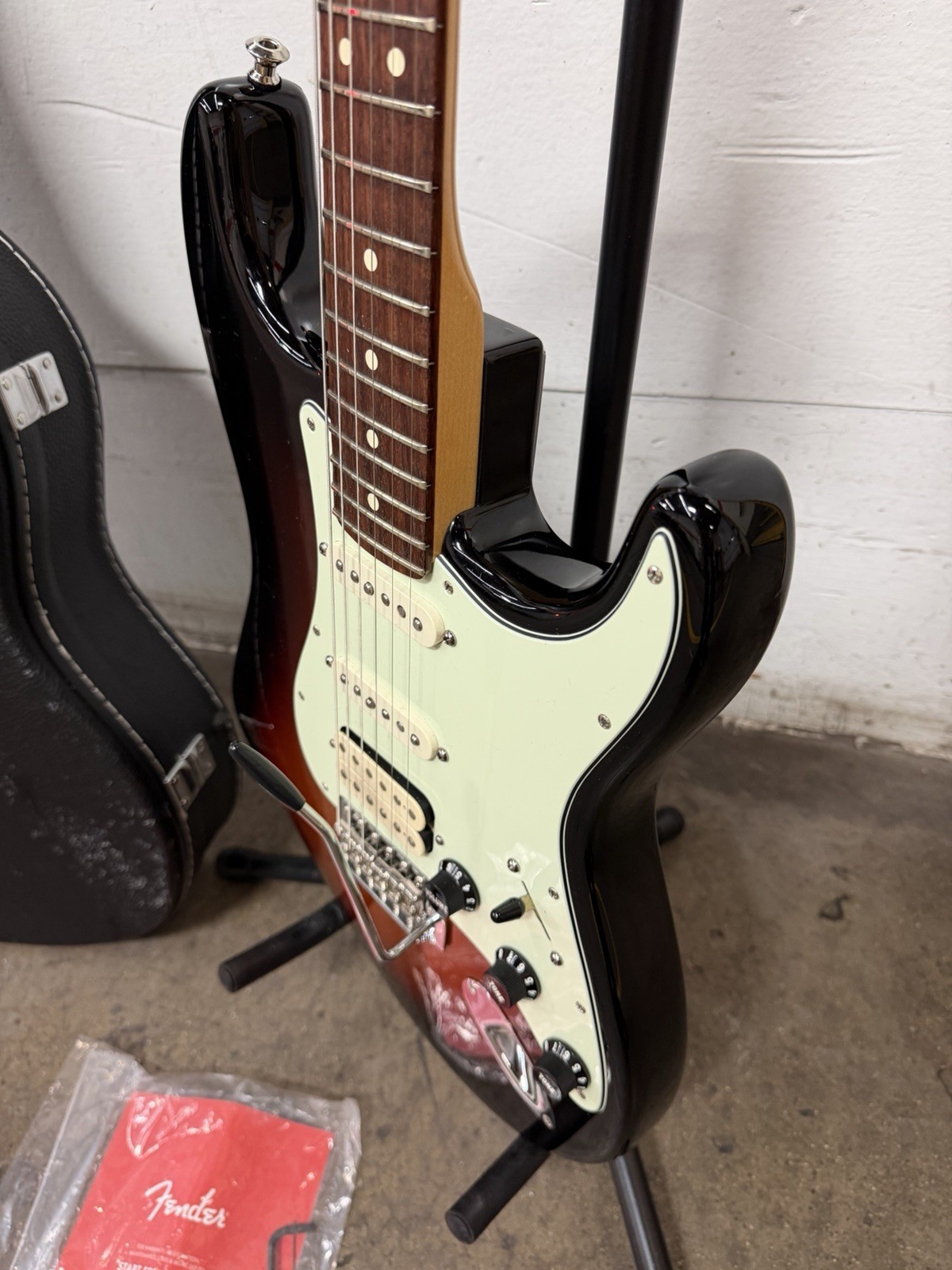 FLAWLESS Fender American Special Stratocaster Strat USA Guitar W Hard Case