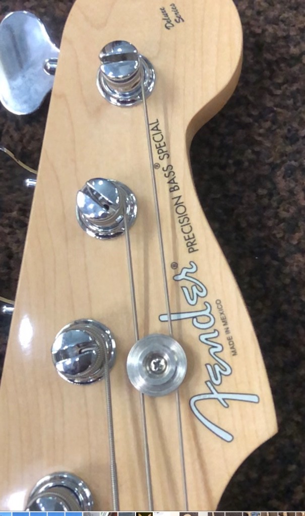 Fender Deluxe Precision Bass Special Seafoam Green Metallic Electric – USED