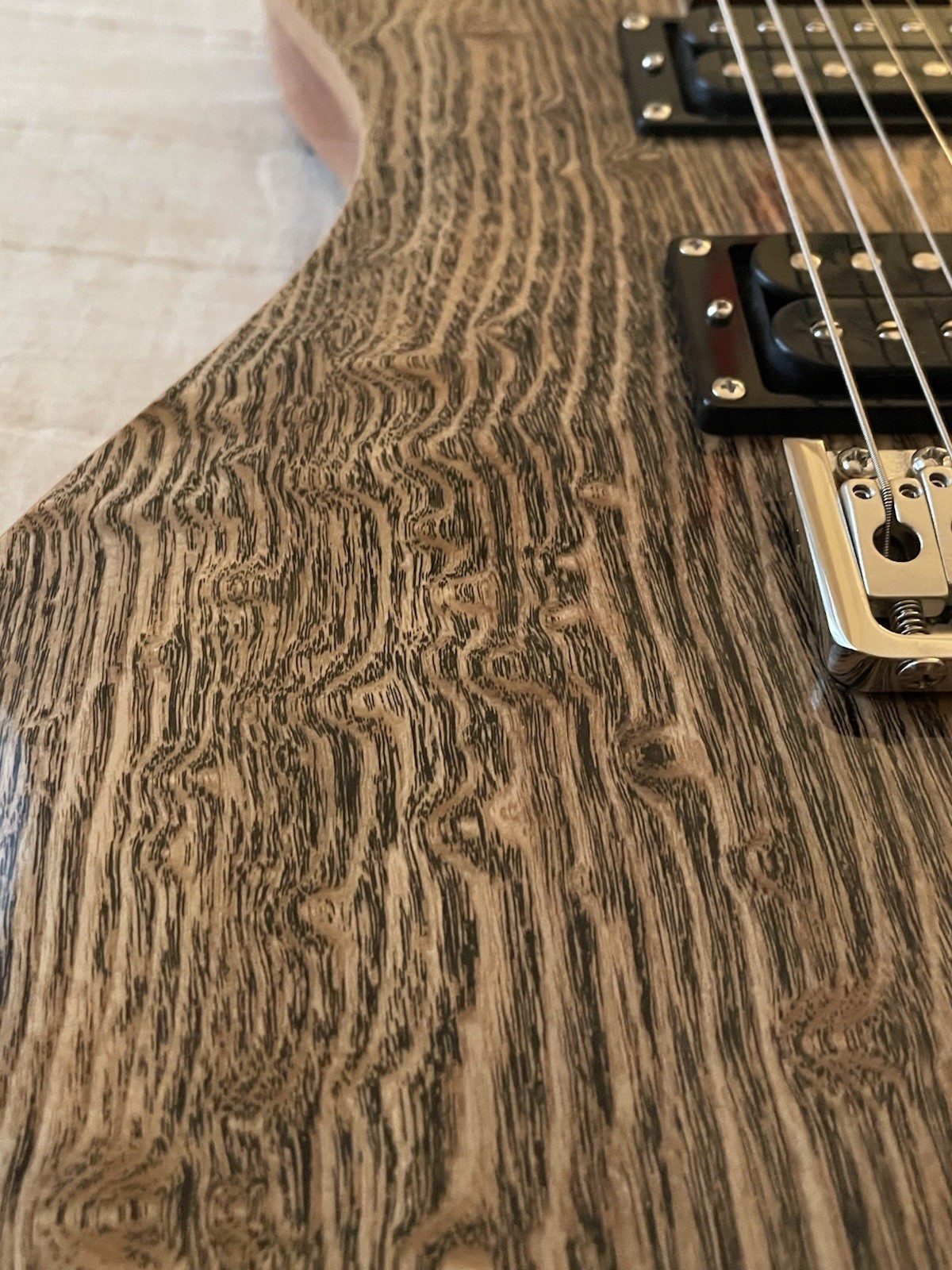 PRS SE Custom 24 “Exotic” Burled Ash Limited Edition Electric Guitar Natural
