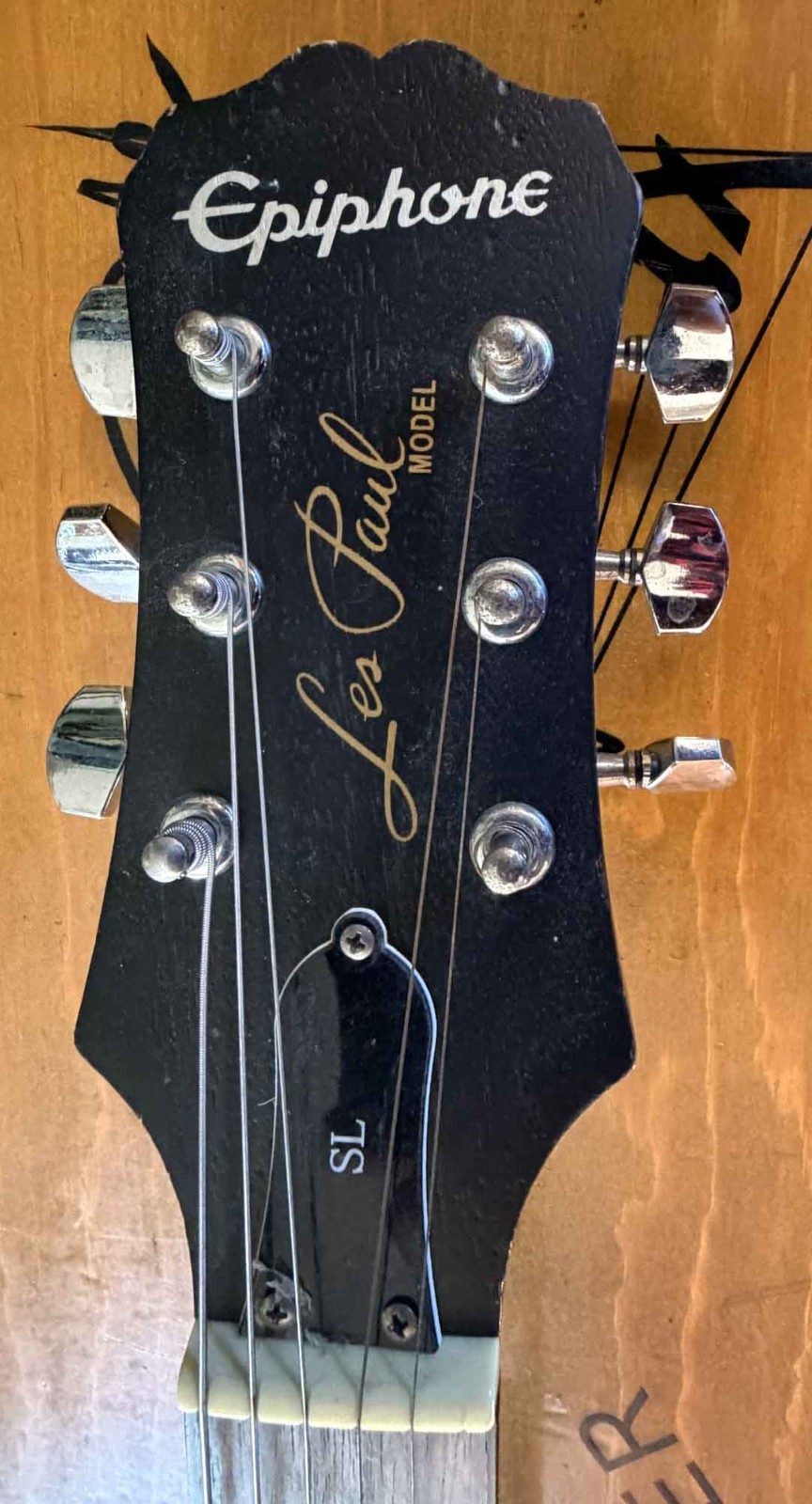 Epiphone Les Paul SL Electric Guitar Good Condition Player ProSetup Soft Case.