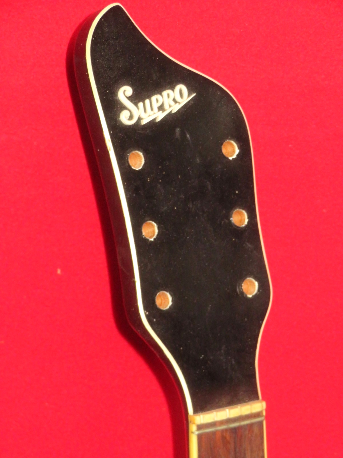 Supro 1963 White Dual Tone Res O Glas Body & Neck Valco