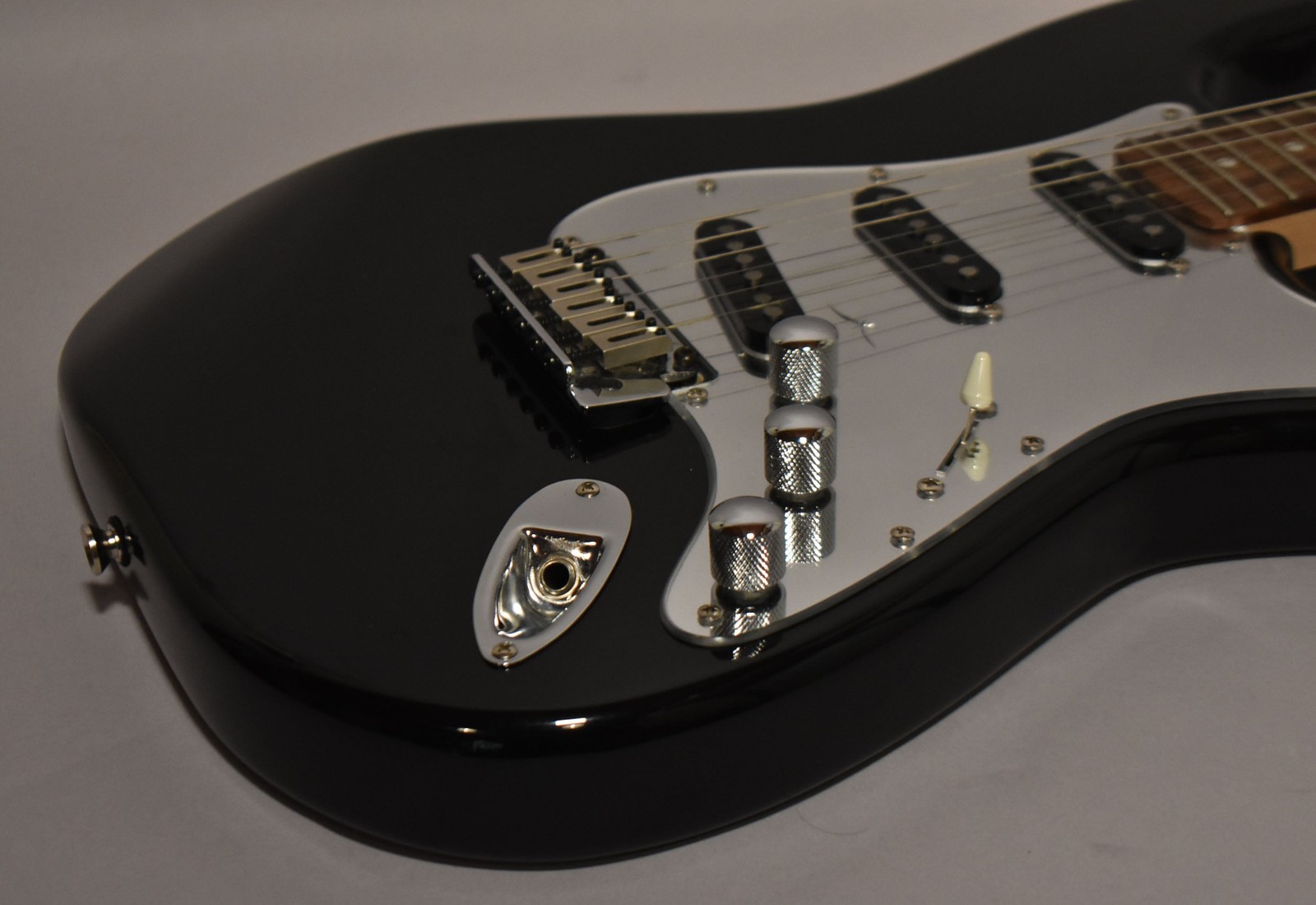 2004 Squier Stratocaster Special Edition SSS Black Finish