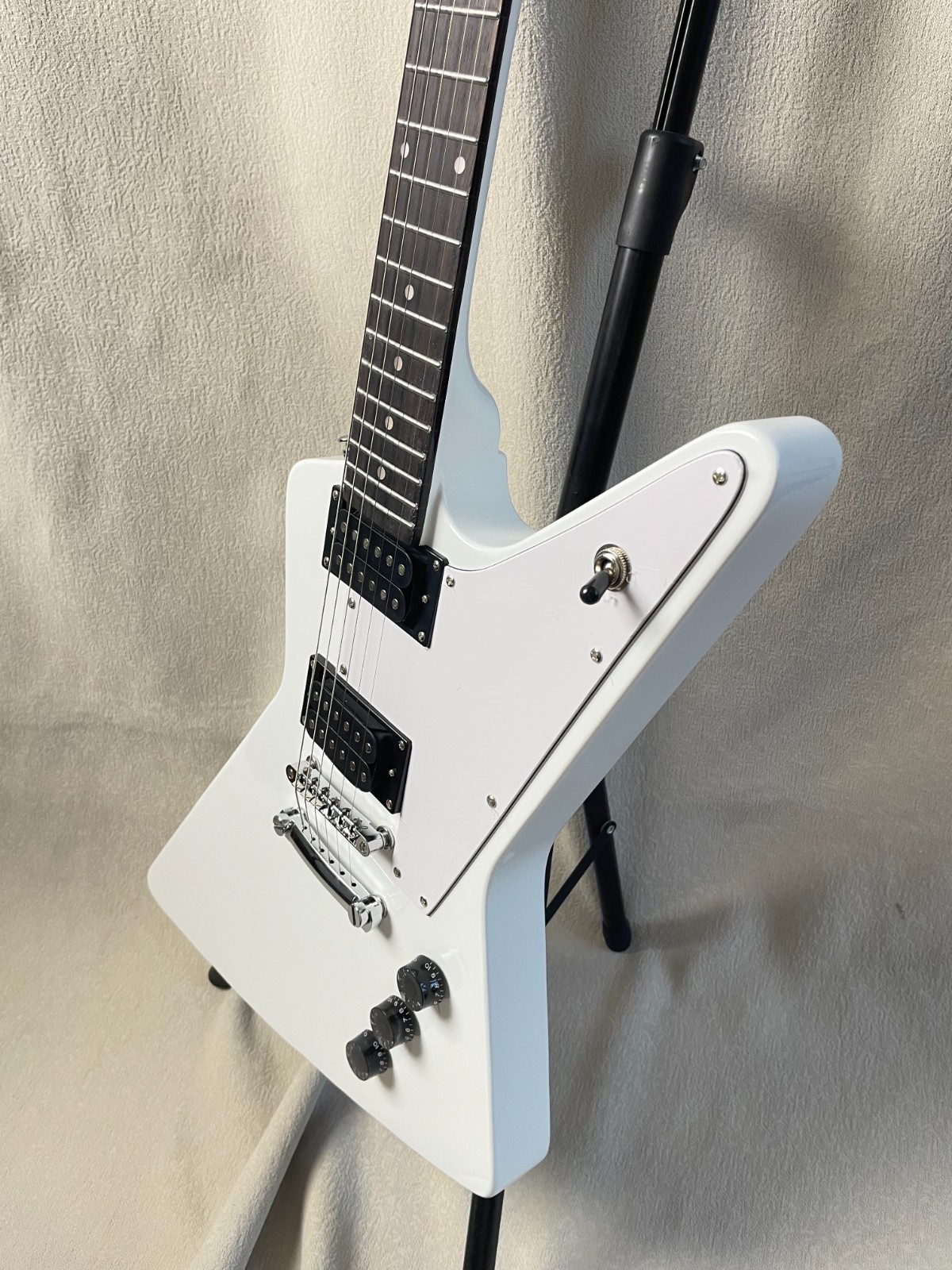 White Explorer Electric Guitar Mahogany Body White Hardware Retro 70s Tone