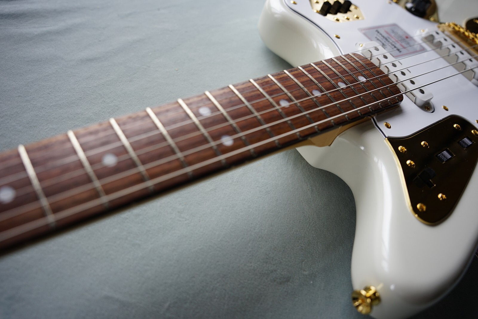 Fender Made in Japan Traditional 2025 Collection 60s Jaguar White Pearl New