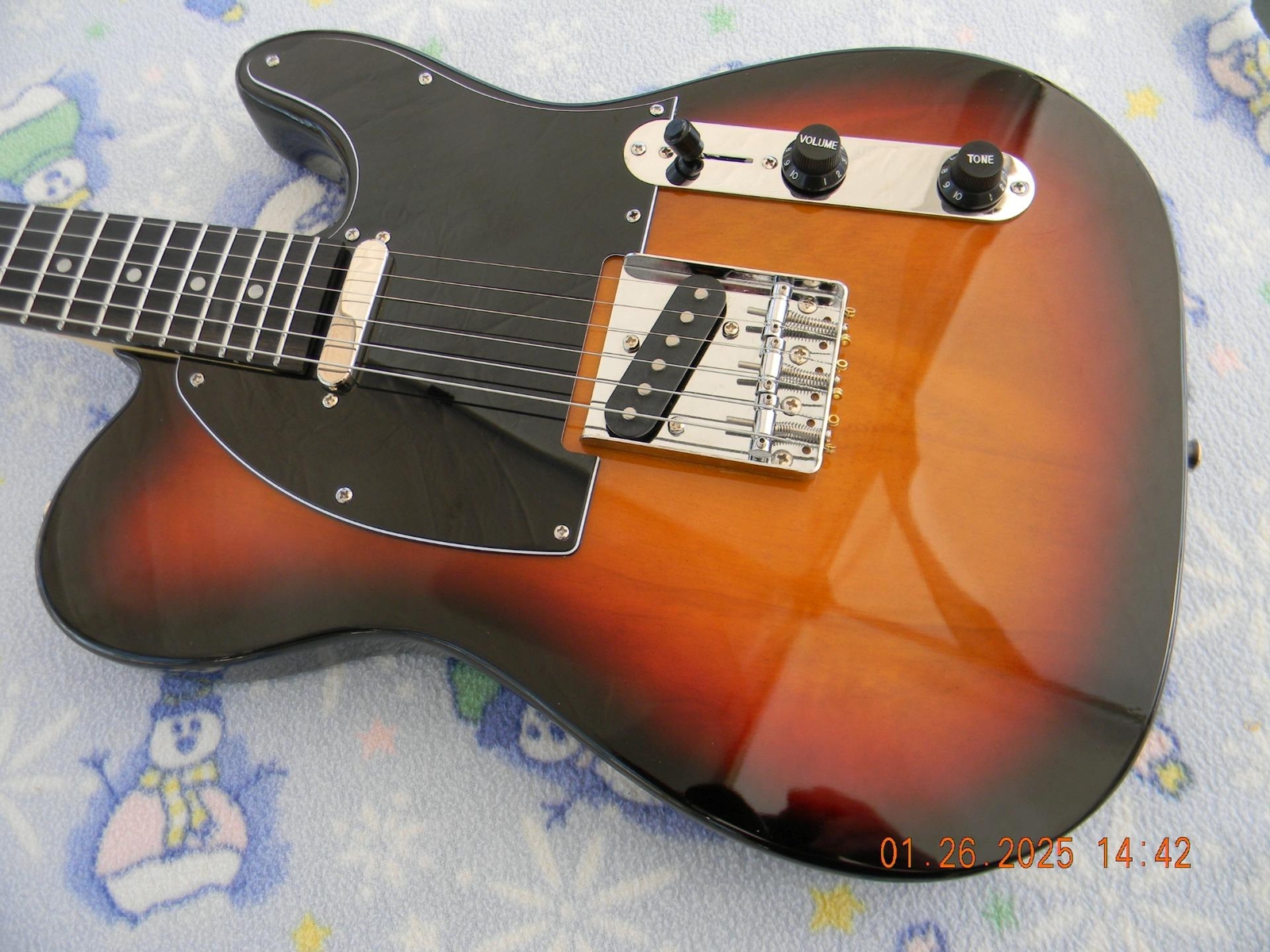 Indio/Aftermarket “Custom Shack” Tele , Alnico 5 Pickups, Capactor Upgrade, 6lbs