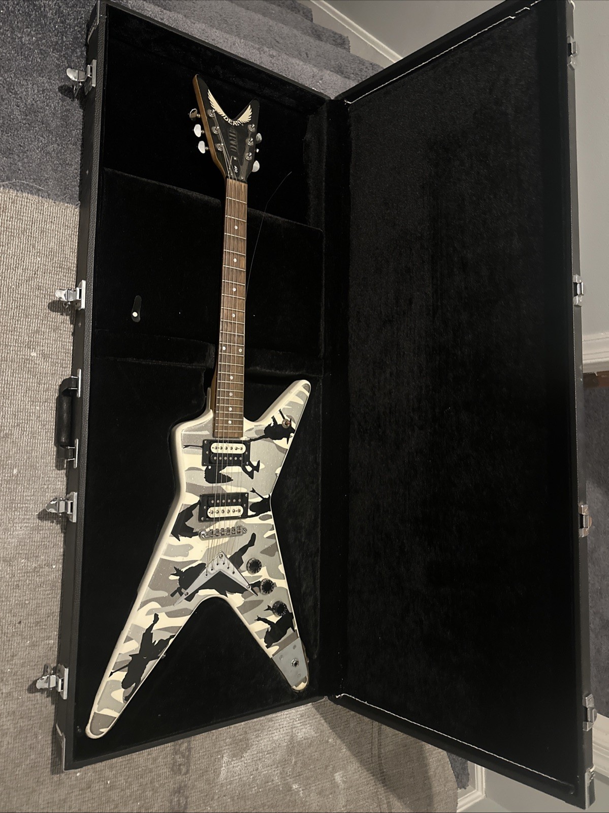 2006 Dean Dimebag Darrell Signature Dime-O-Flage ML Dime Pantera