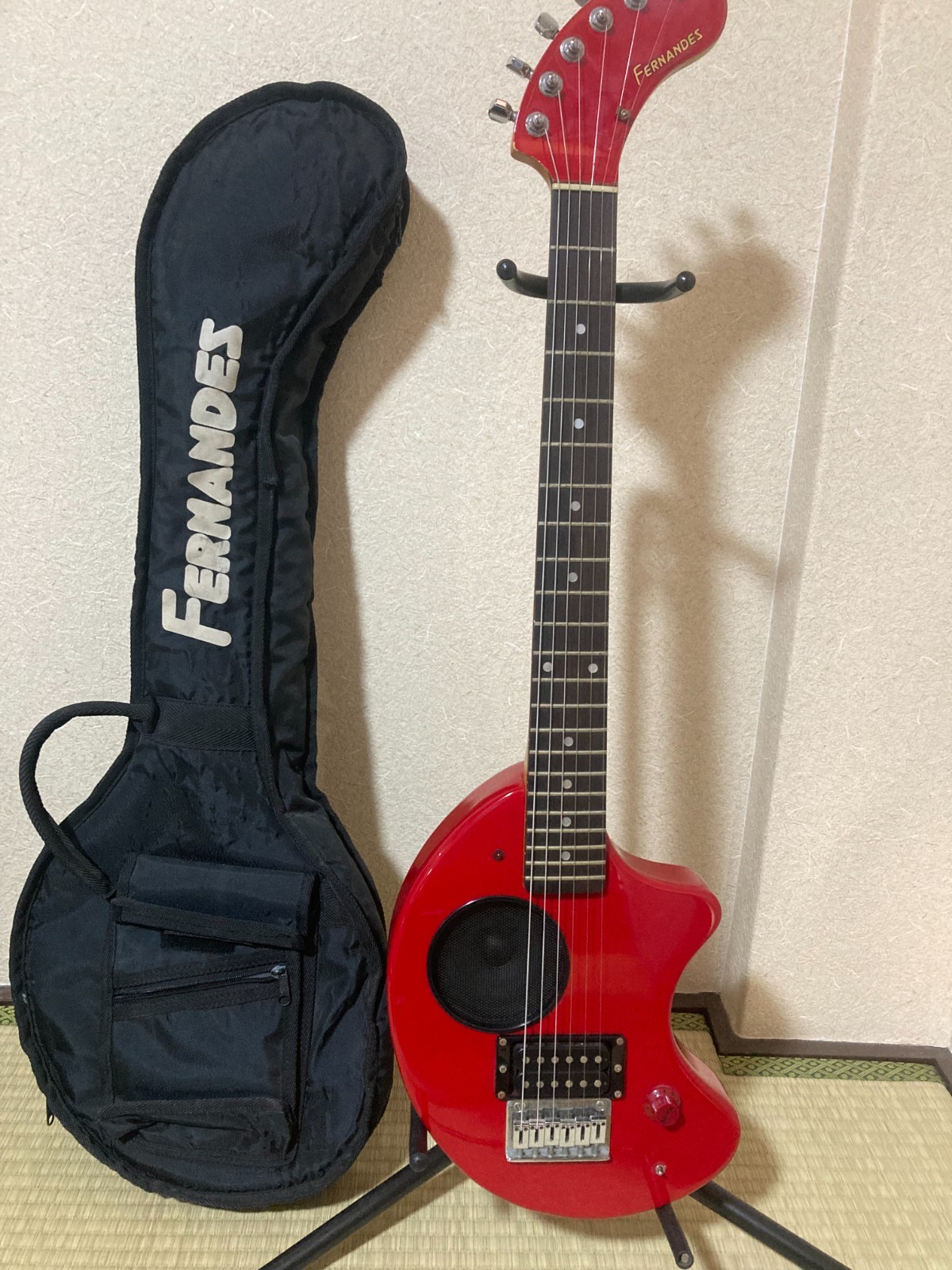 FERNANDES ZO-3 Electric Guitar With Built-In Amplifier Japan Black Zosan w/Case