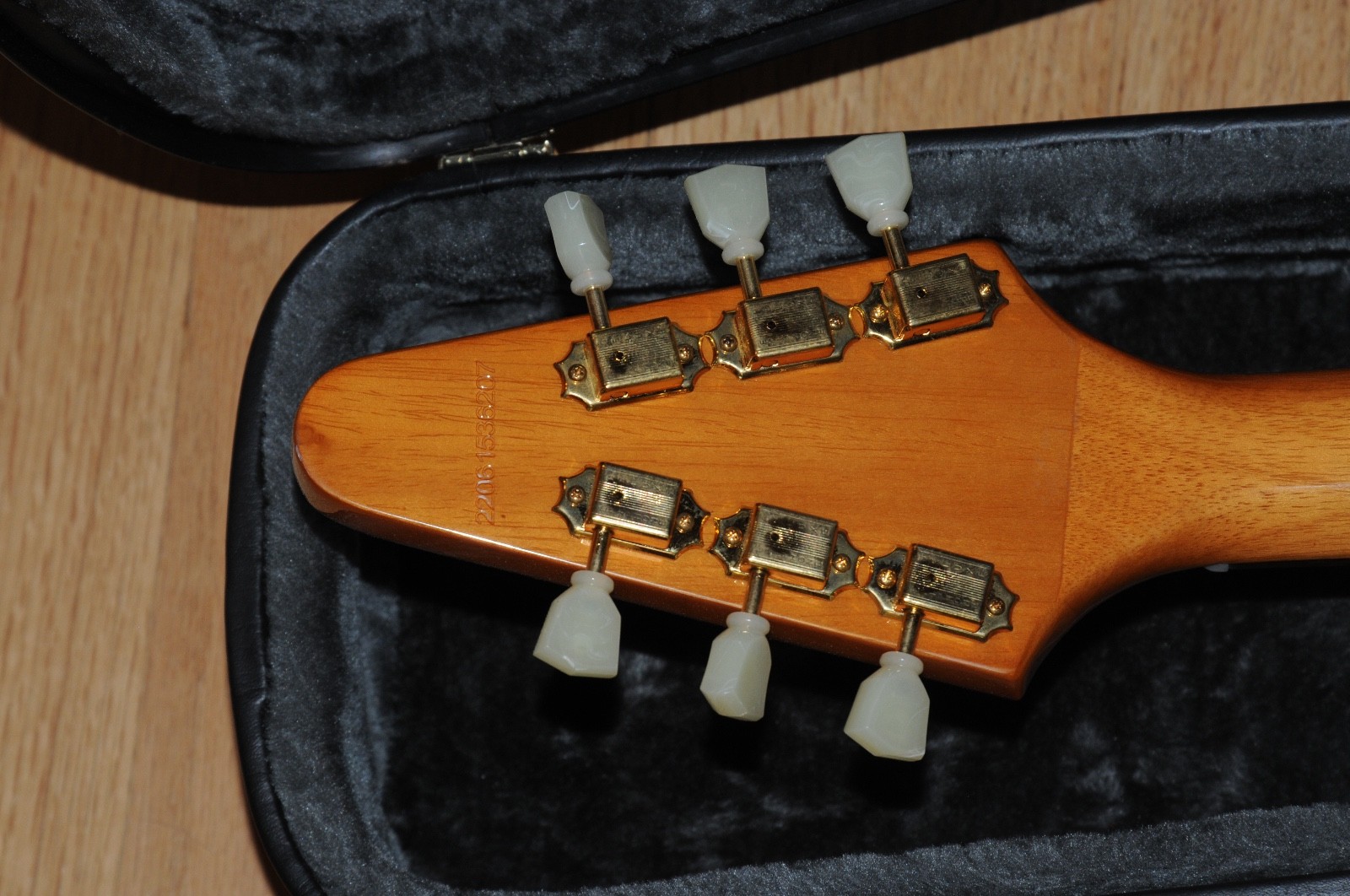 Epiphone/Gibson 1958 Korina Flying V Guitar Hard Case Has Gibson Classic Pack