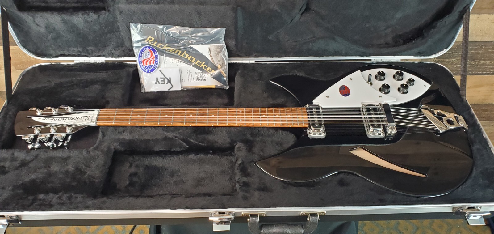 Rickenbacker 330/12 Jetglo Semi-Hollow Electric | OHSC + Free Ship 725