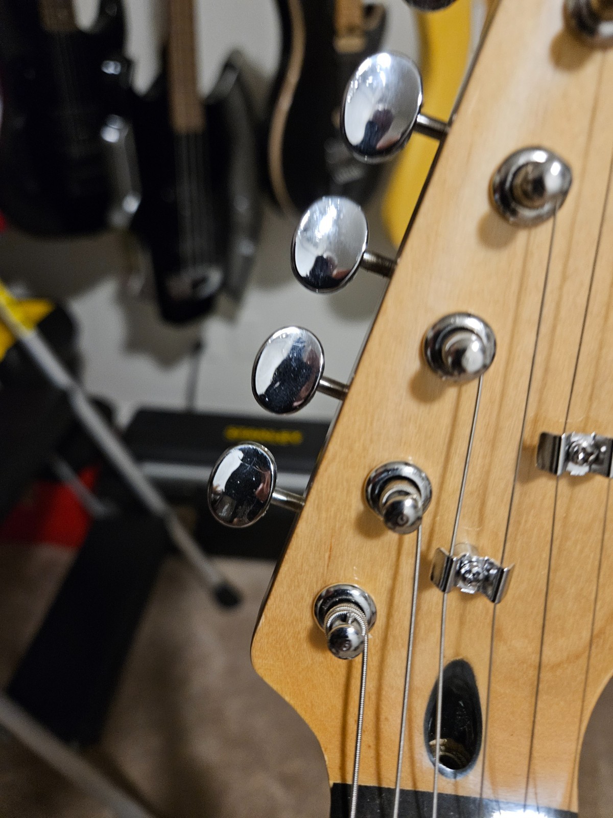 ST Stratocaster STYLE Hardtail Guitar – CHENDER New! Awesome! USA Seller!