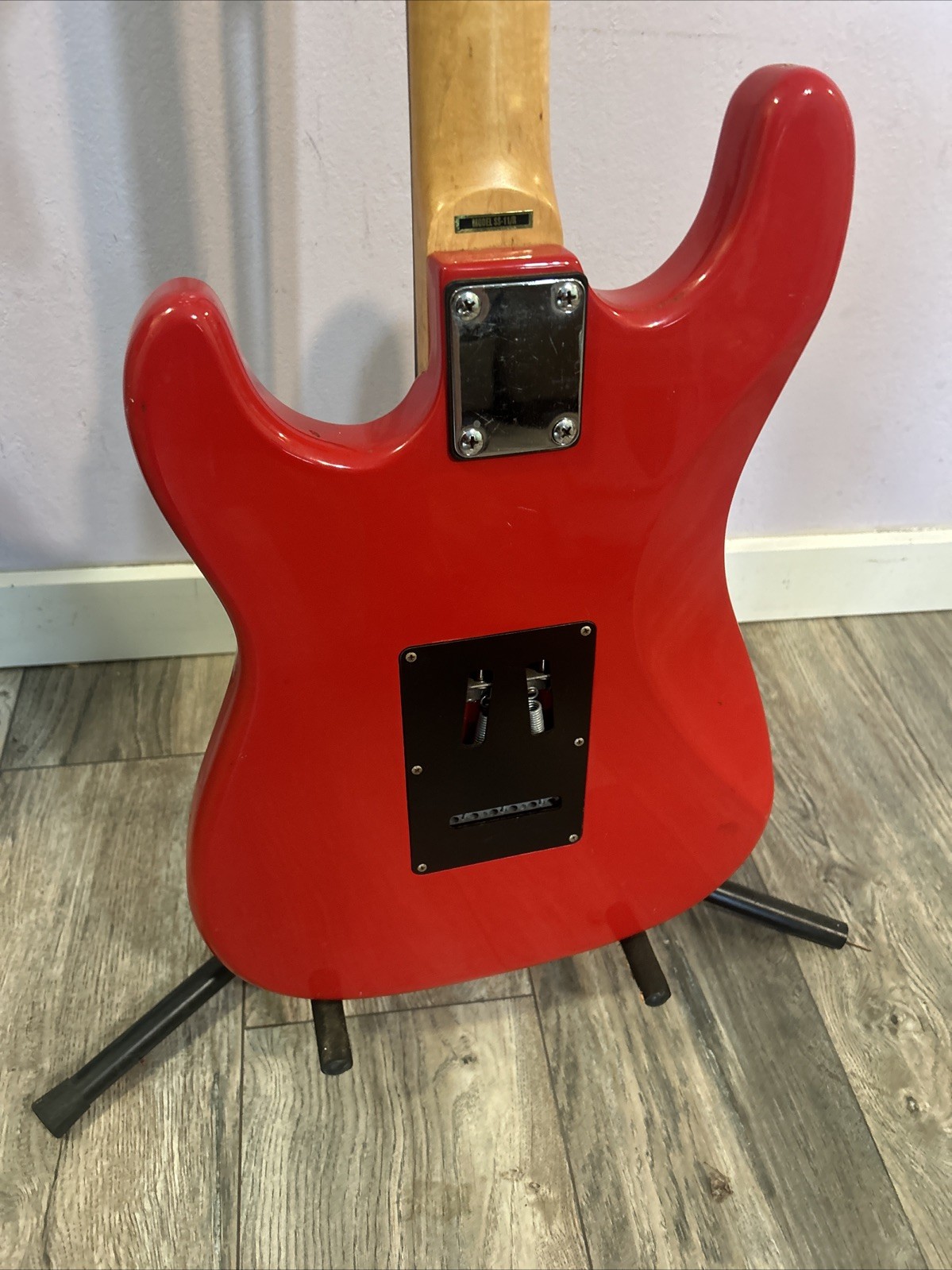 Silver tone Red & White Electric Guitar Model SS – 11/R