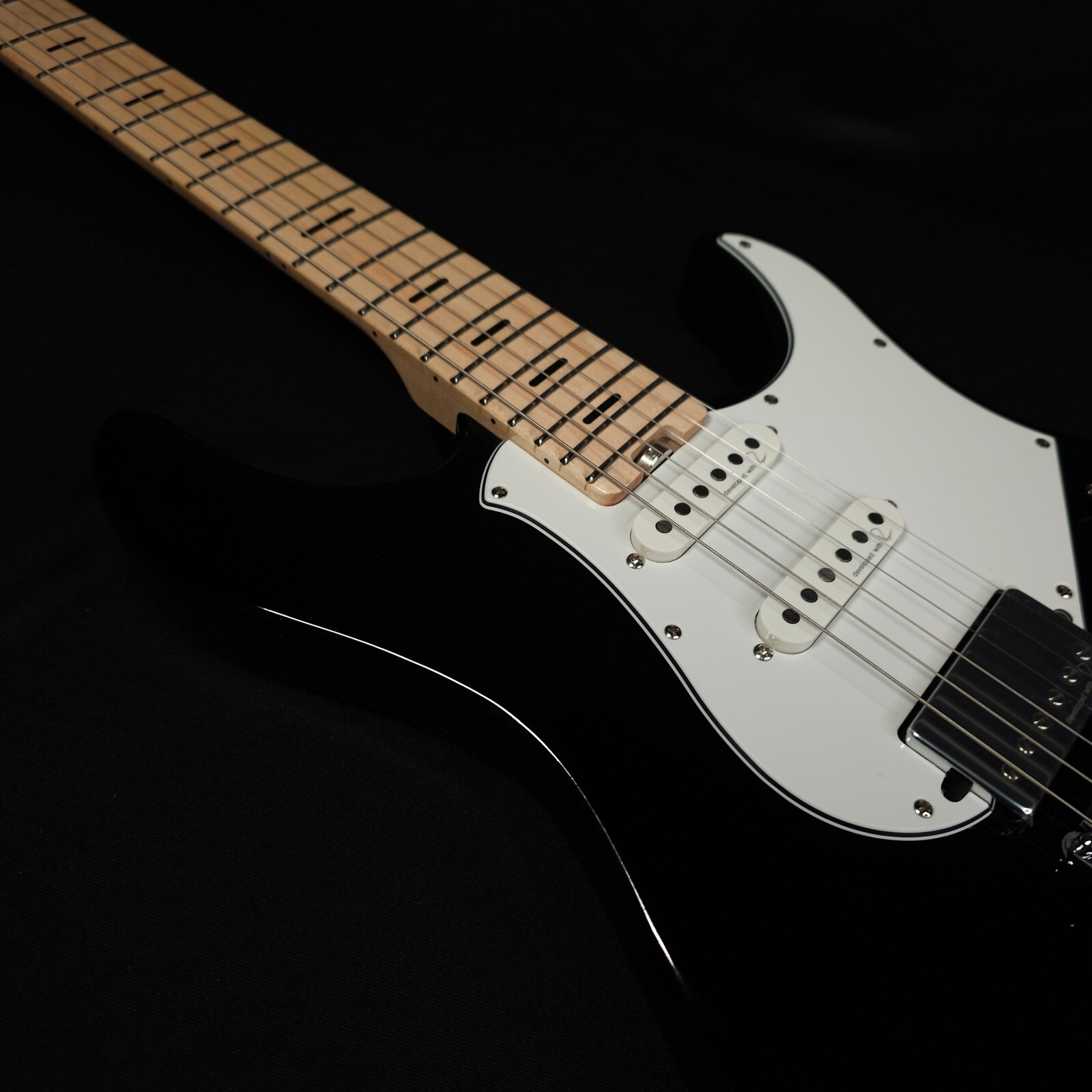 Yamaha Pacifica Standard Plus Black Electric Guitar w/bag