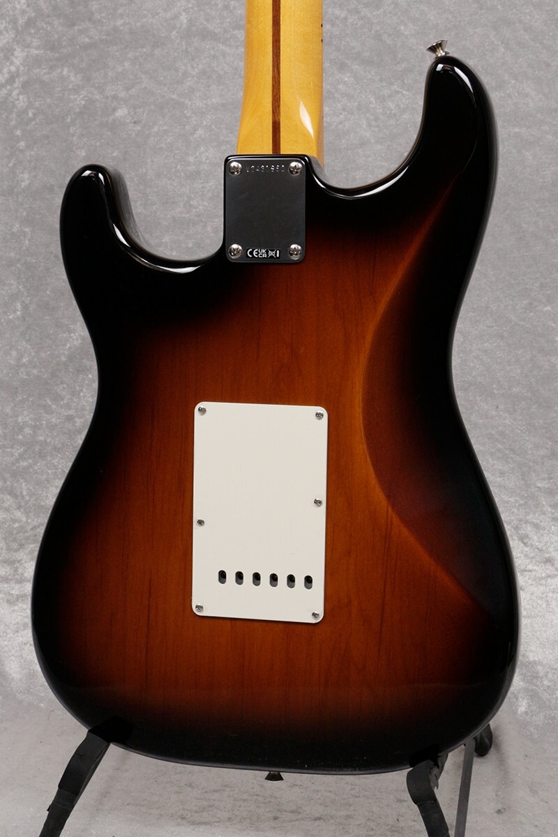 Fender American Vintage II 1957 Stratocaster 2-Color Sunburst from JAPAN