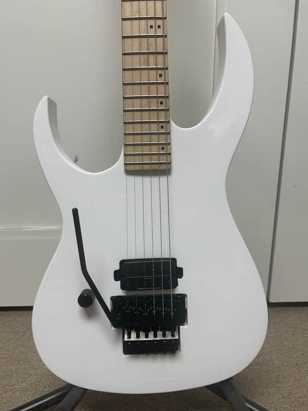 BC Rich Gunslinger II Prophecy Left Handed Electric Guitar – White Pearl
