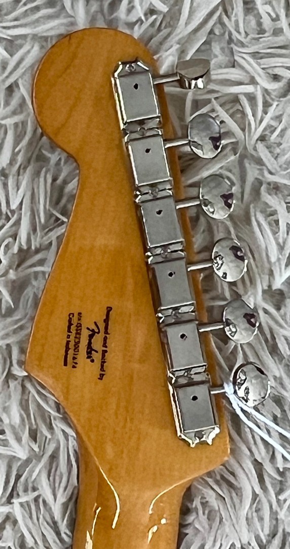 Squier by Fender Classic Vibe 60s Stratocaster, Laurel Board, Lake Placid Blue