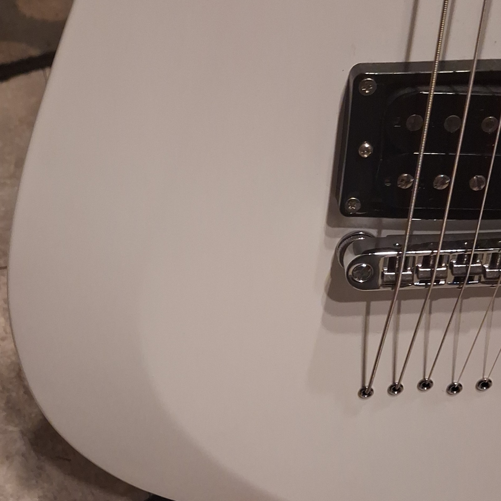 Schecter Diamond Series C-6 Deluxe White Solid Body 6-String Right-Handed