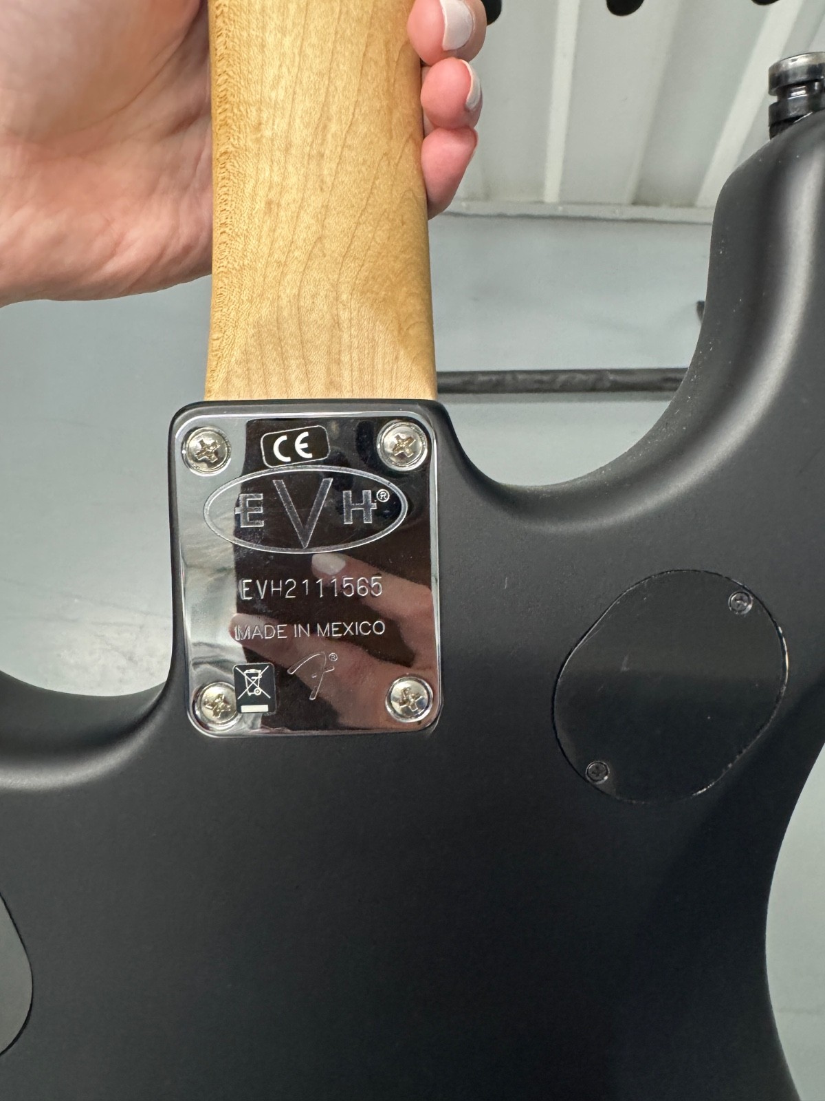 EVH 5150 Series Standard Electric Guitar – Stealth Black with Ebony Fingerboard
