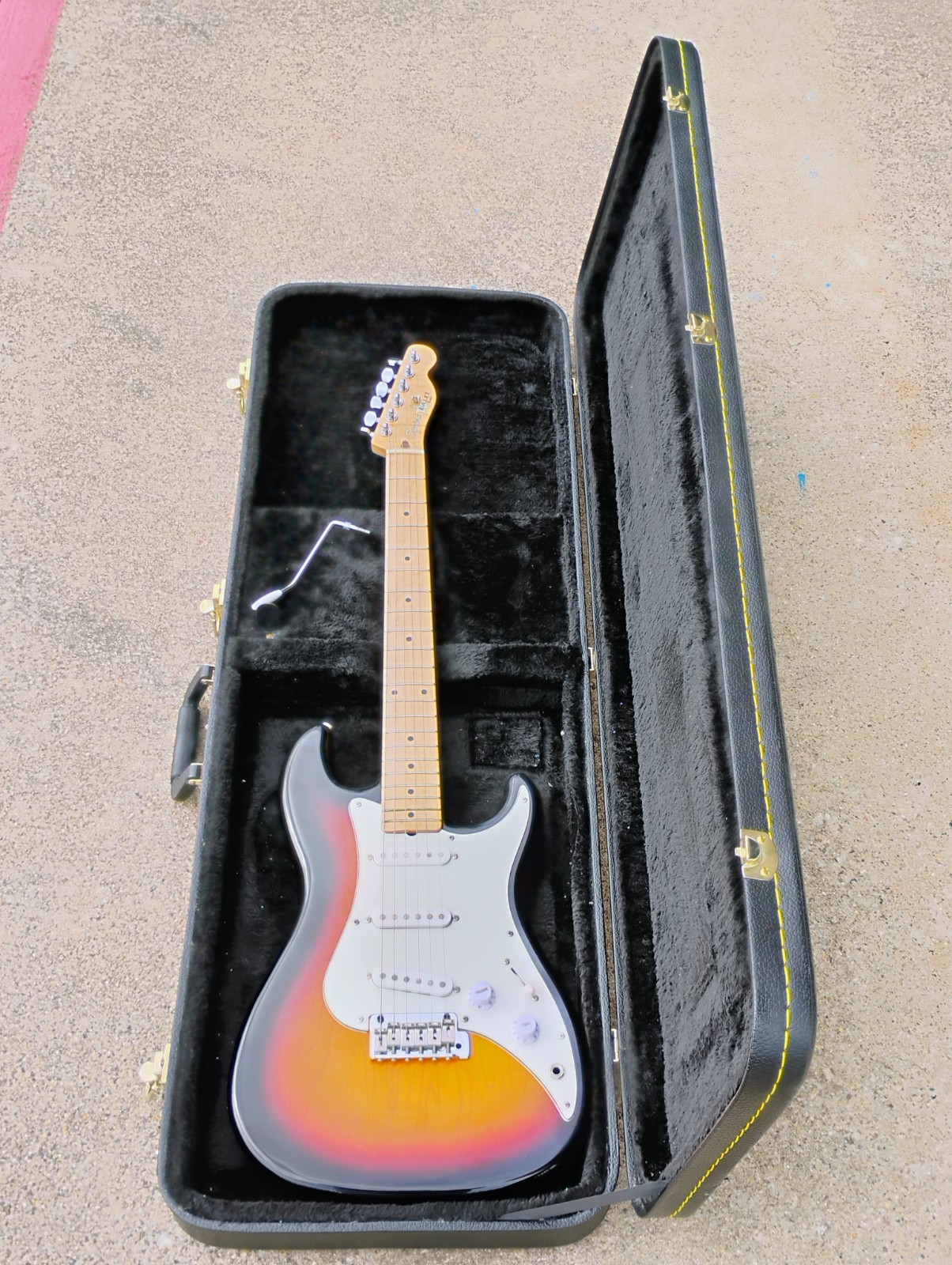 1986 Fender Squire Bullet Electric Guitar w/HSC! -LL