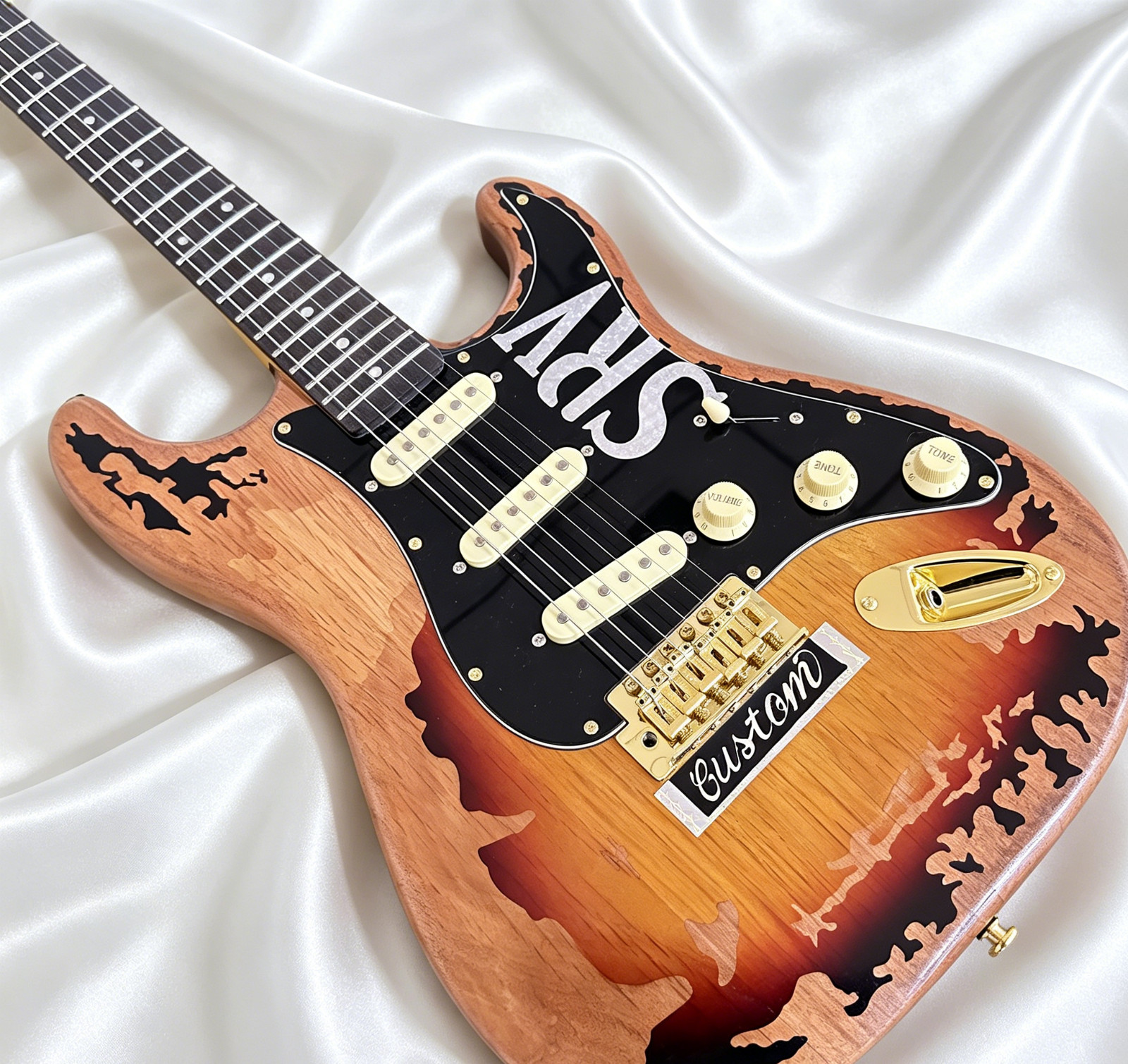 Relic SRV Electric Guitar Stevie Ray Vaughan Tribute ST Electric Guitar