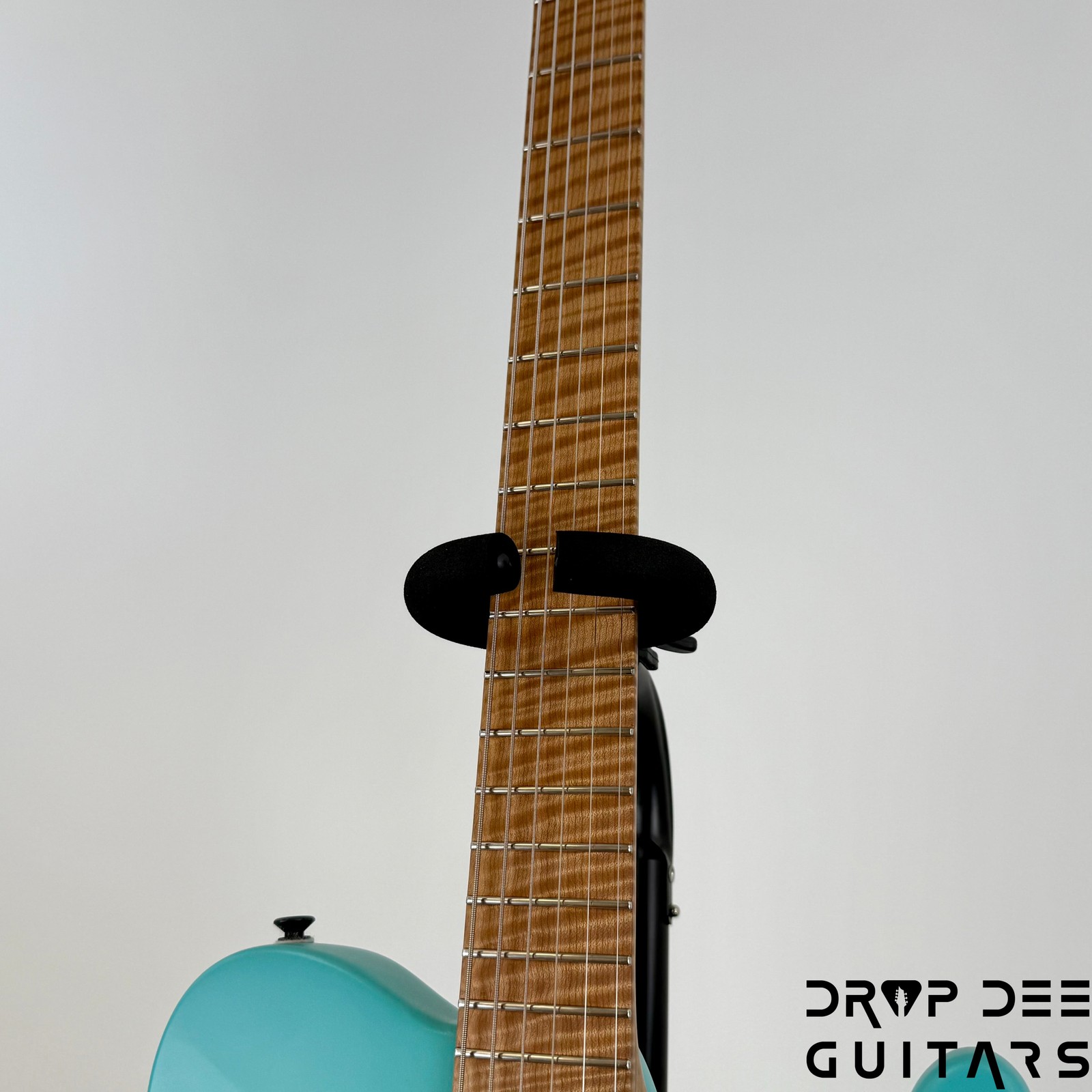SMP Custom Shop Τρίτη Electric Guitar w/ Case – Seafoam Green