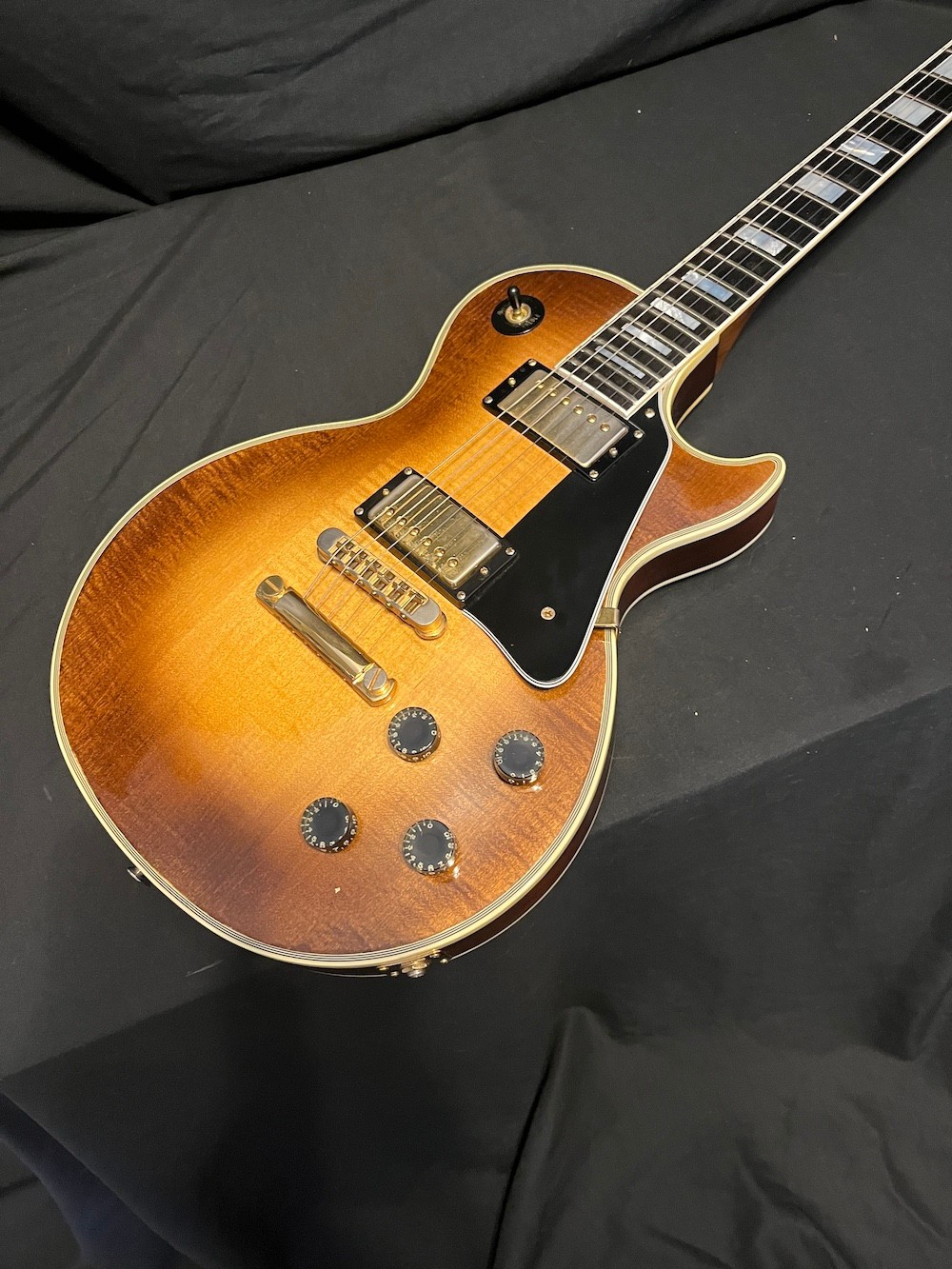 1982 Gibson Les Paul Custom Tobacco Burst Guitar W/Case