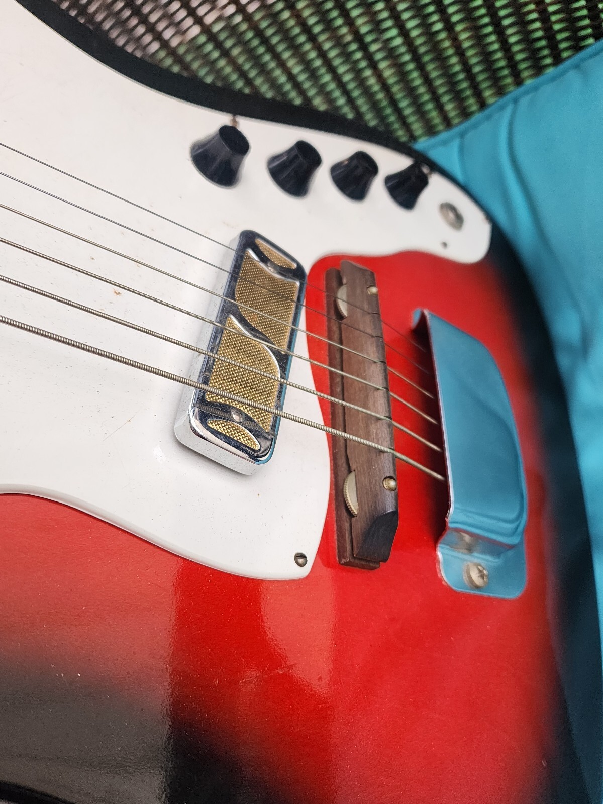 1967 Harmony Silhouette H15 Holiday-Branded Vintage Electric Guitar, Gold Foils