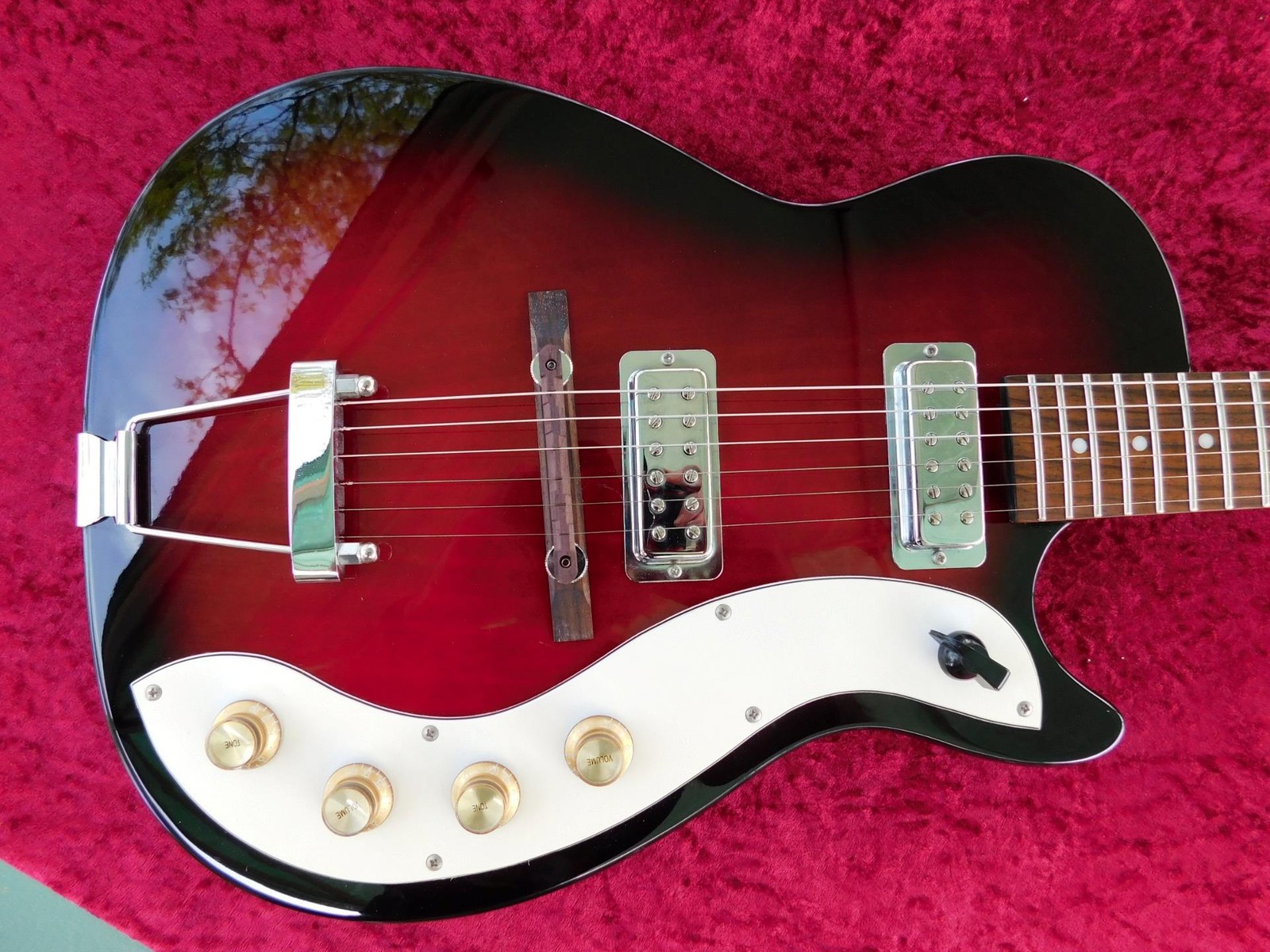 Jay Turser JT-1423, 60’s Style Electric Guitar, Capacitors Upgraded, Very Nice