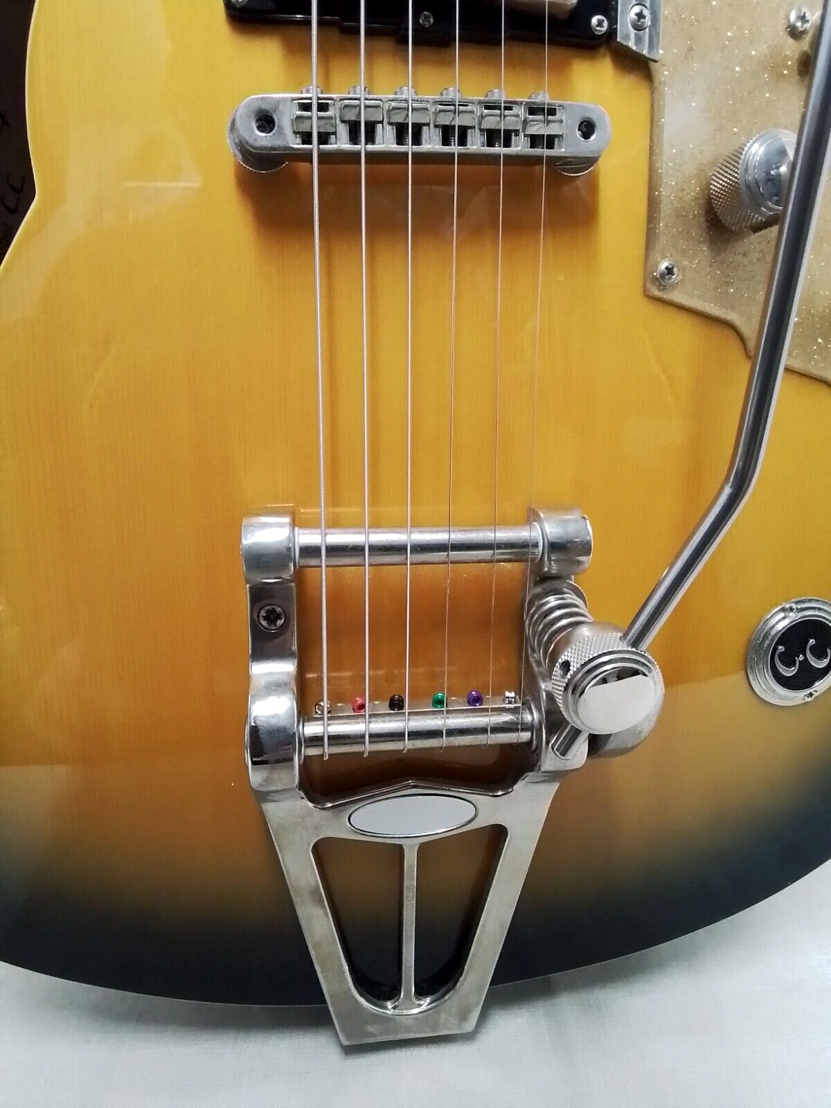 Duesenberg CC Carl Carlton Hollow Body guitar 2013 – 2 Tone Sunburst – VGC