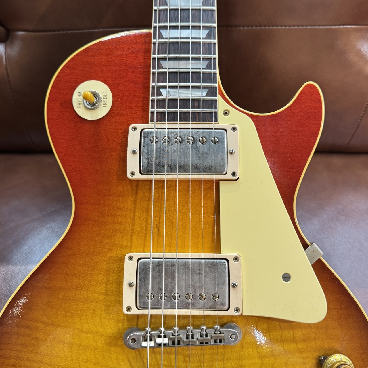 Gibson Custom Shop Murphy Lab 1959 Les Paul Standard Orange Sunset Fade Ultra Li