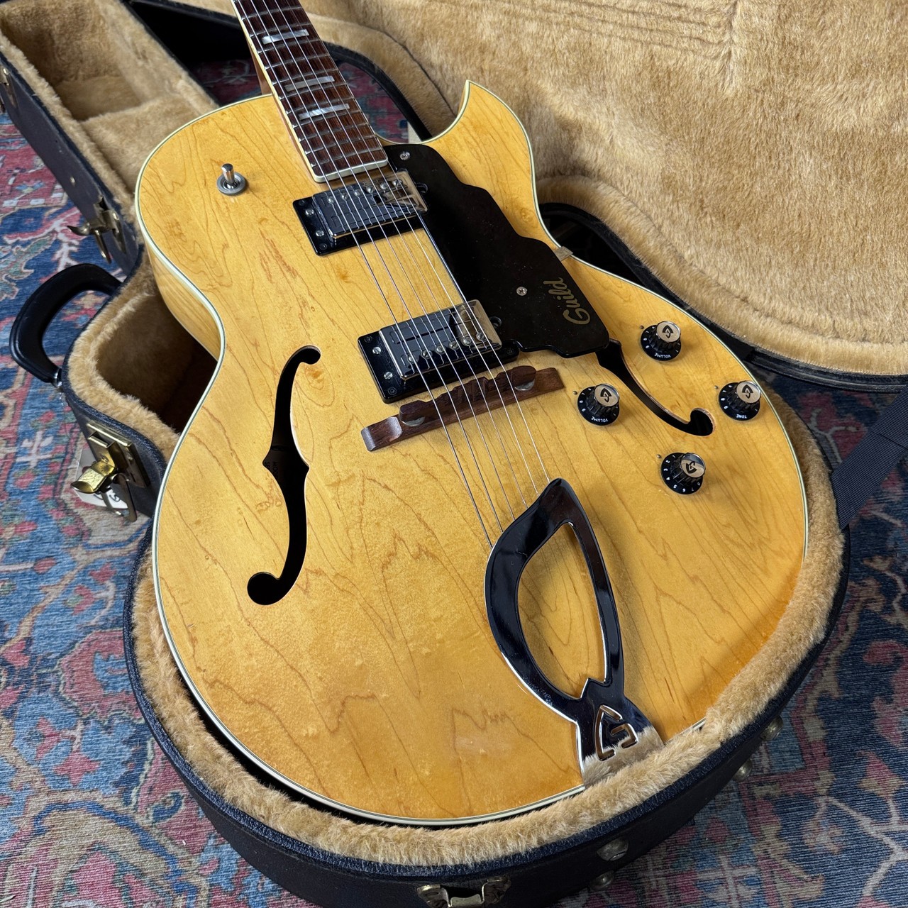Guild CE-100D Capri Hollow Body Humbuckers Natural – 1976