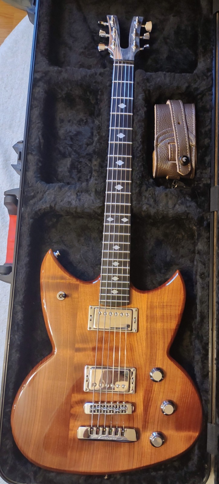 Vaccaro Groove Jet Electric Guitar w/Gator Case