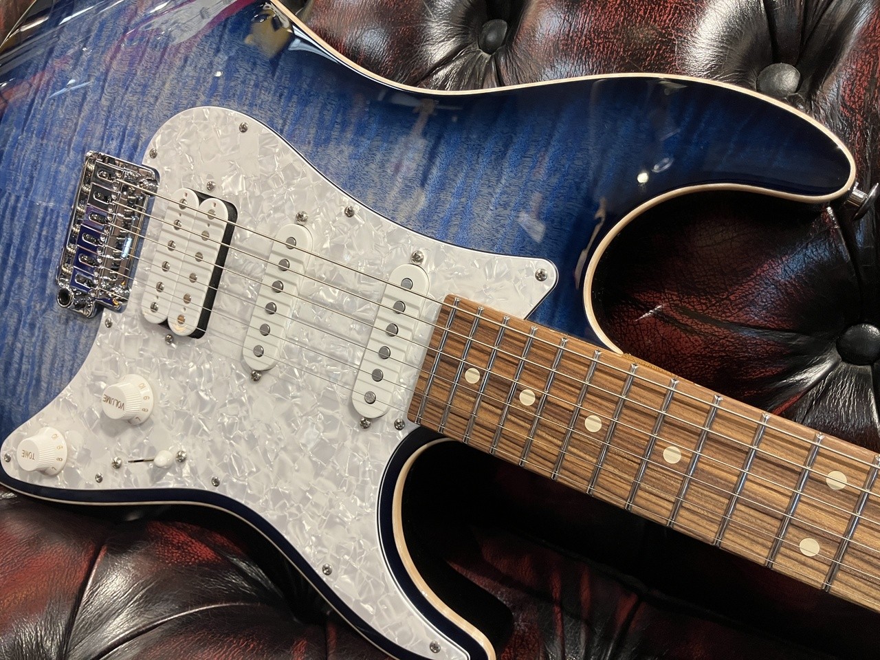 Suhr Standard Plus -Faded Trans Whale Blue Burst-