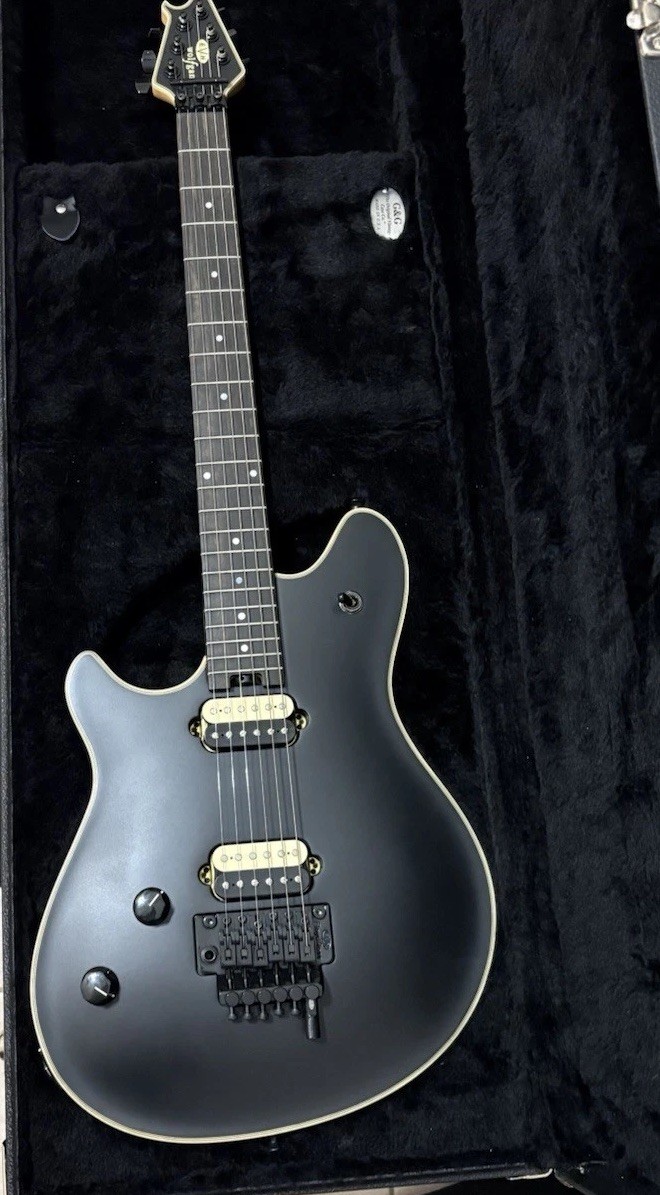EVH 2015 Wolfgang USA Stealth Black