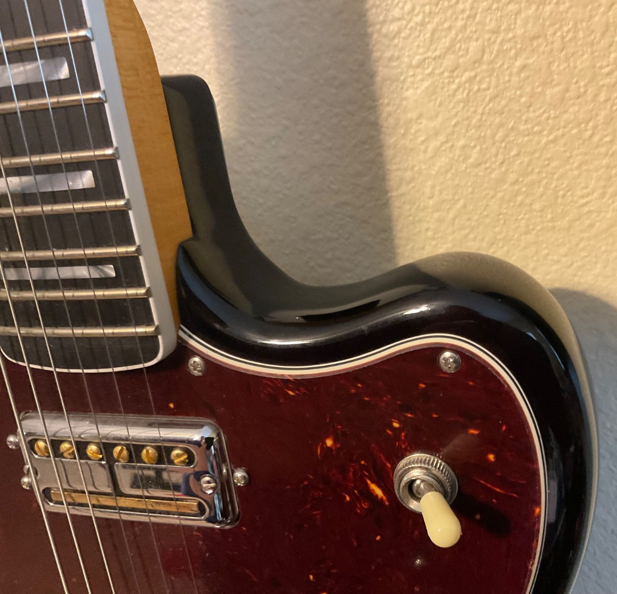 Fender Parallel Universe Volume II Maverick Dorado Locking Tuners Mint W/Case!!