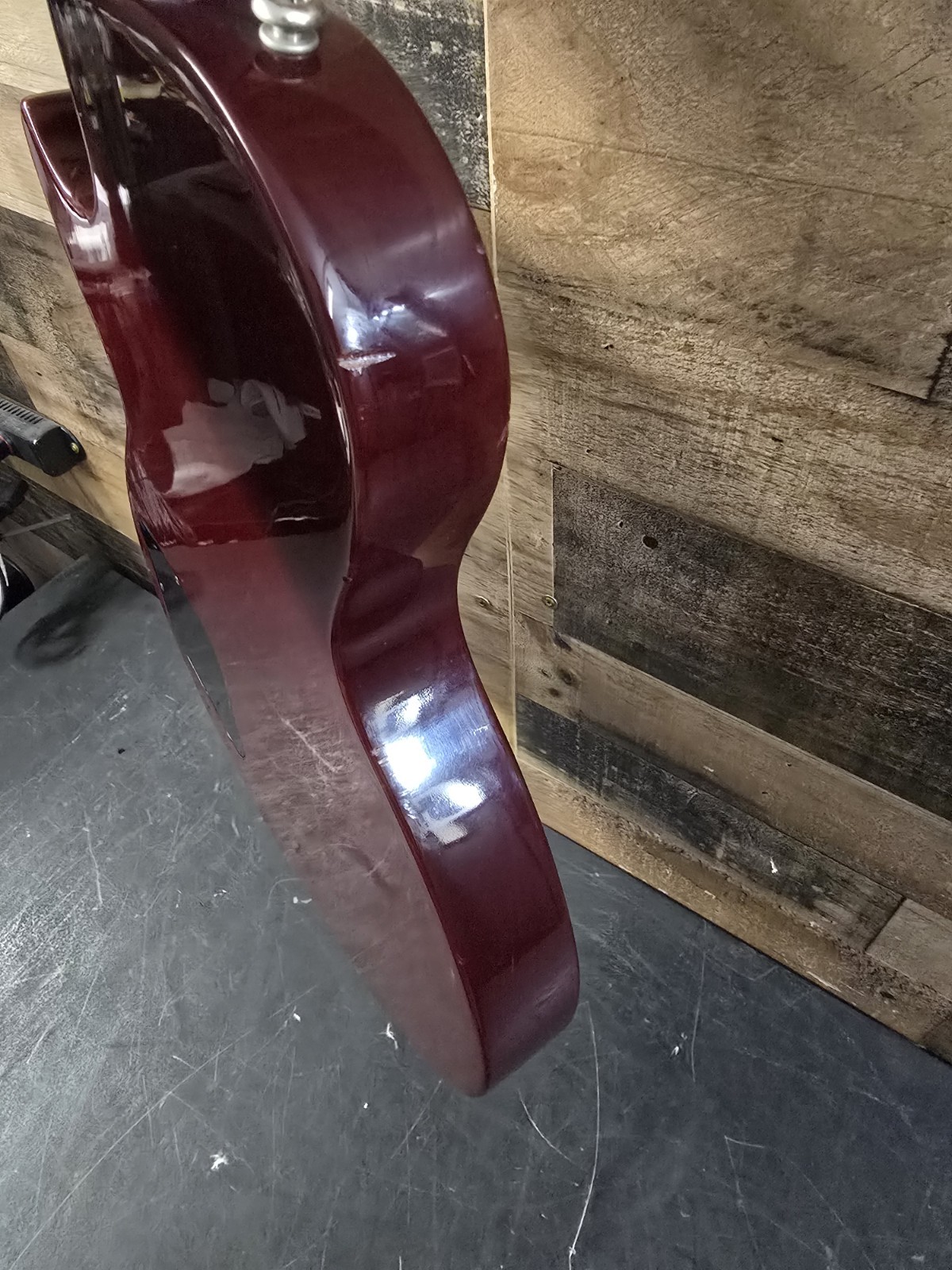 1997 Gibson Les Paul 4-String Electric Bass Guitar Wine Red W/ OHSC