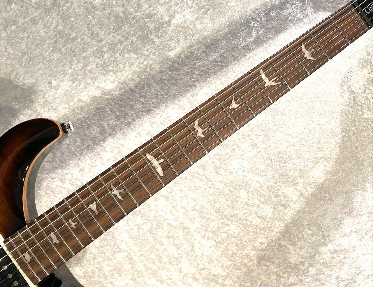 Paul Reed Smith (PRS) SE Custom24 – Black Gold Sunburst – #H085604 3.49kg 2025